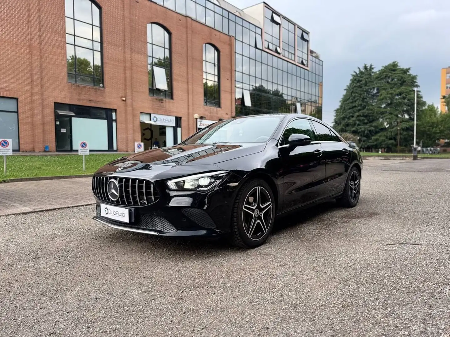 Mercedes-Benz CLA 180 180 Premium Negro - 1