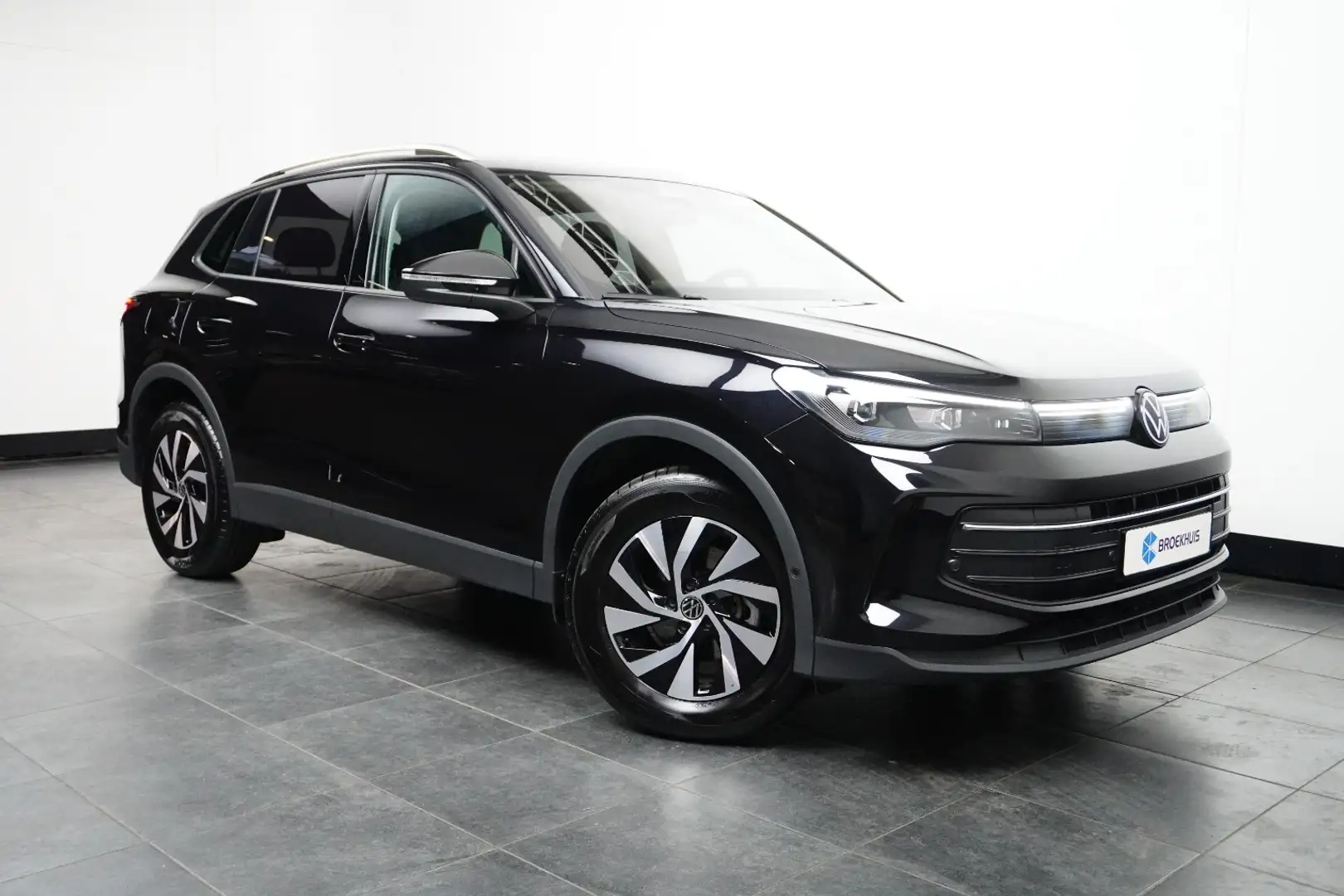 Volkswagen Tiguan 1.5 eTSI 150PK Life Edition | TREKHAAK | CAMERA AC Zwart - 2