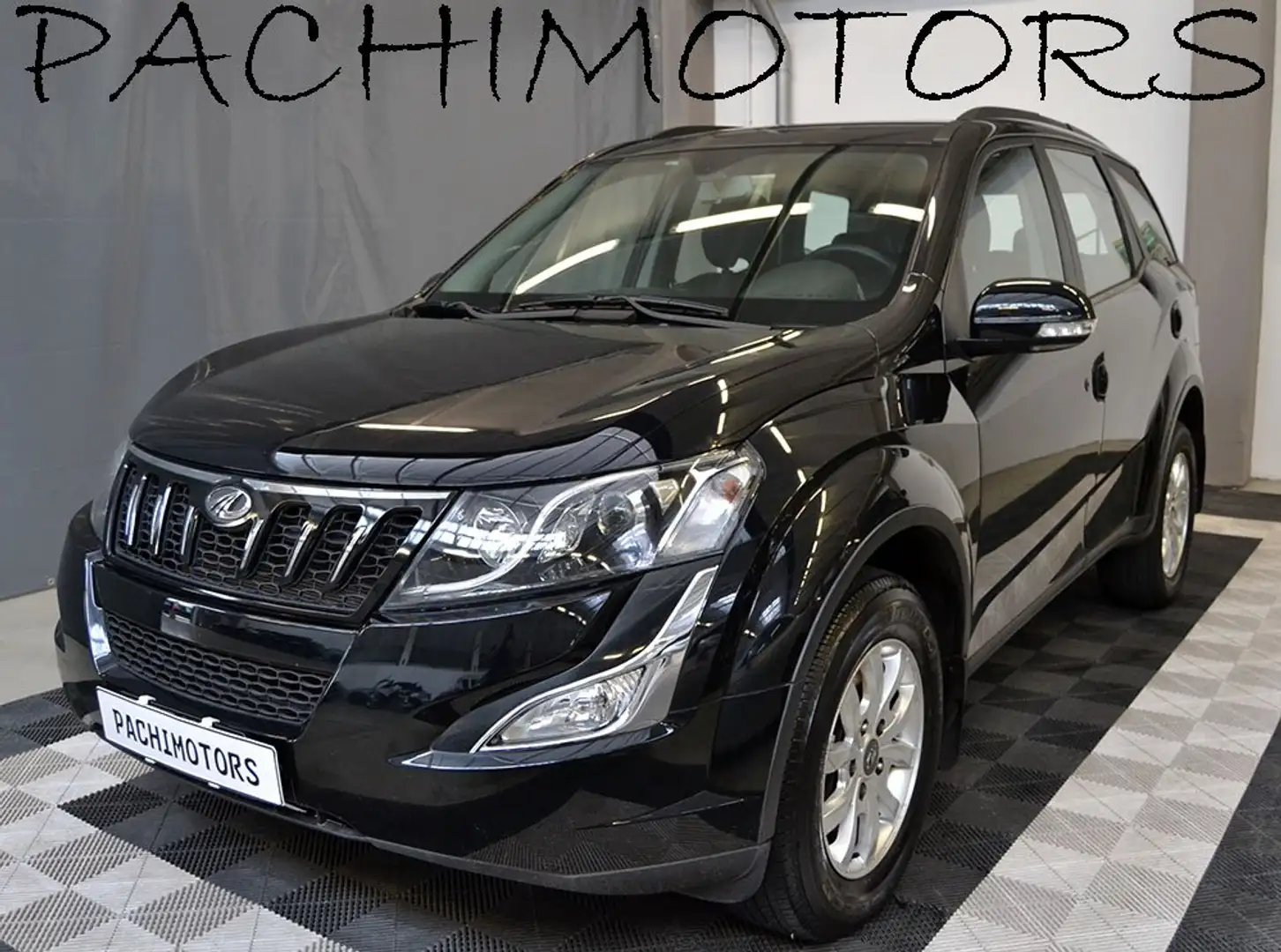 Mahindra XUV500 2.2 16V AWD W8 7 Posti Unico Proprietario Fekete - 1