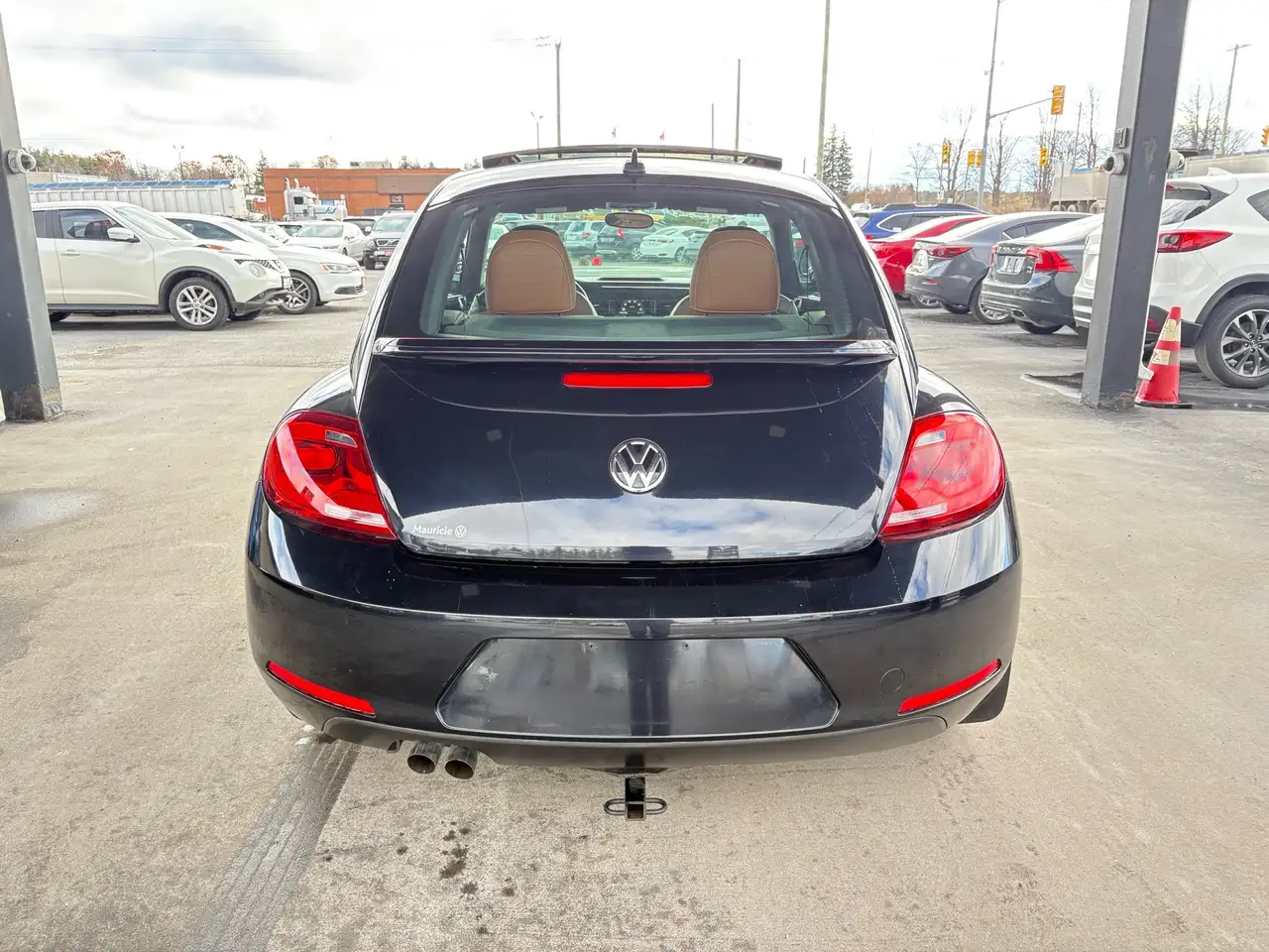 Volkswagen Beetle снимка Volkswagen Beetle