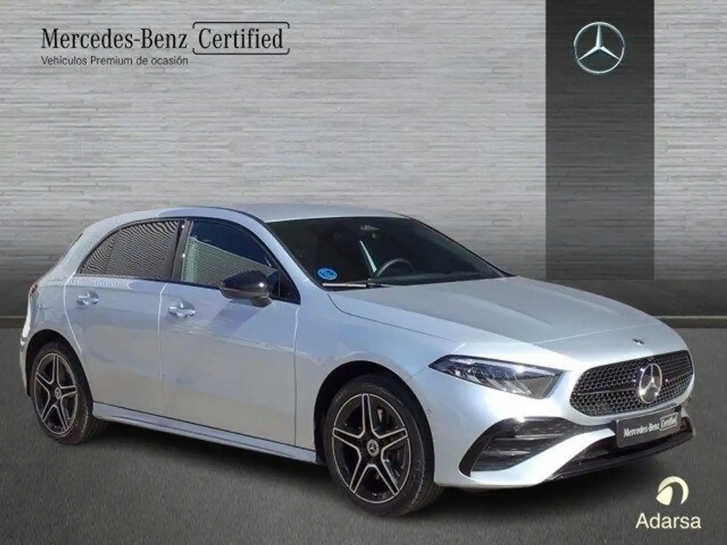 Mercedes-Benz A 250 e AMG Line - 2