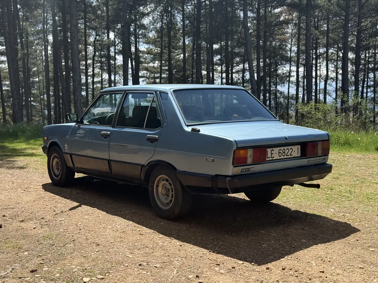 SEAT 131 Supermirafiori 2.5 Diesel del año 1982, foto 2