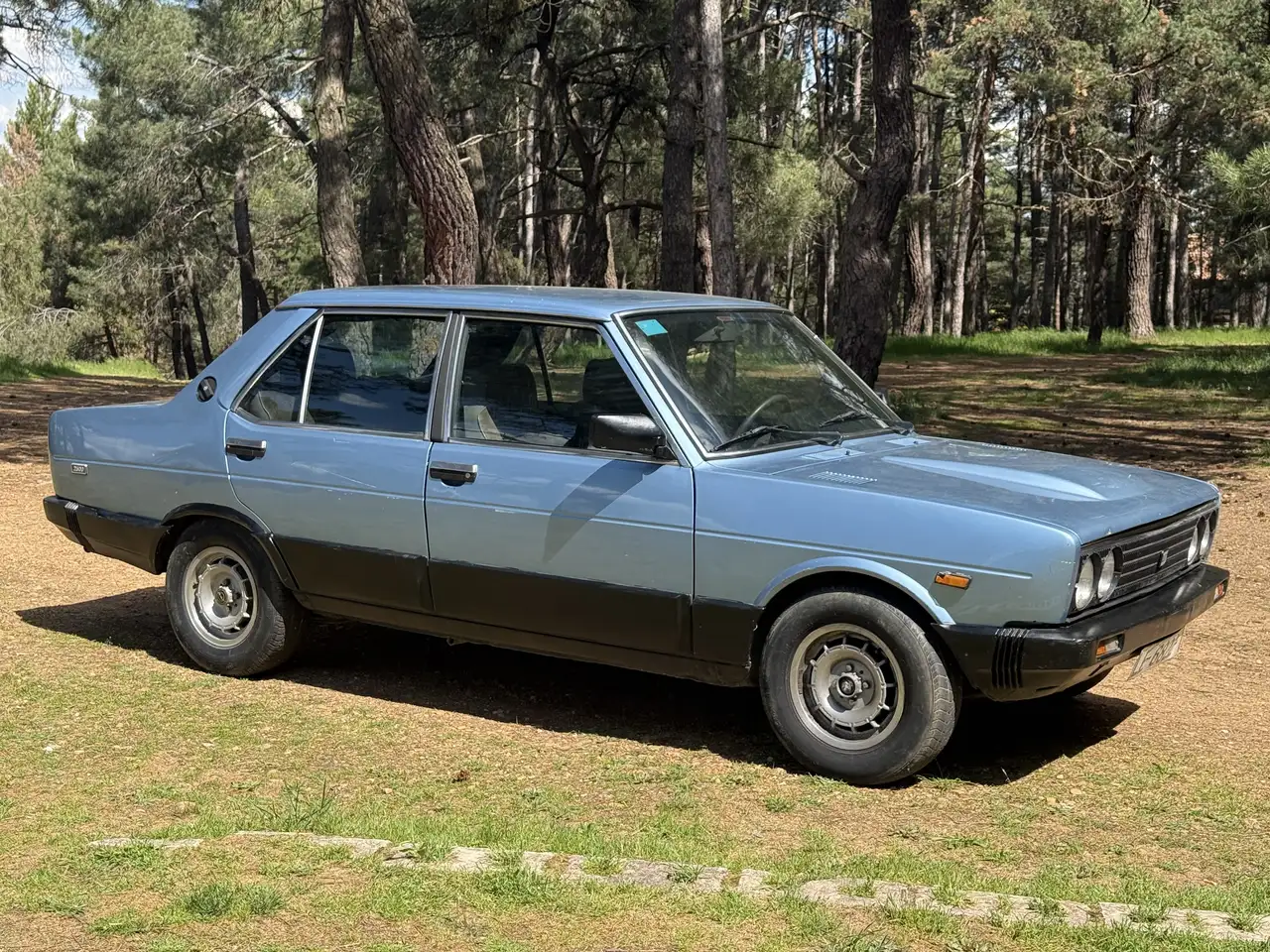 SEAT 131 Supermirafiori 2.5 Diesel del año 1982, foto 5