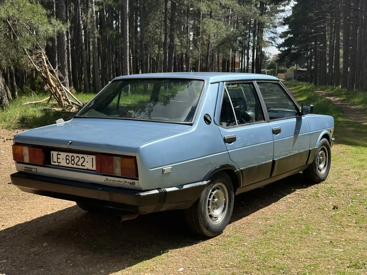 SEAT 131 Supermirafiori 2.5 Diesel del año 1982, foto 3