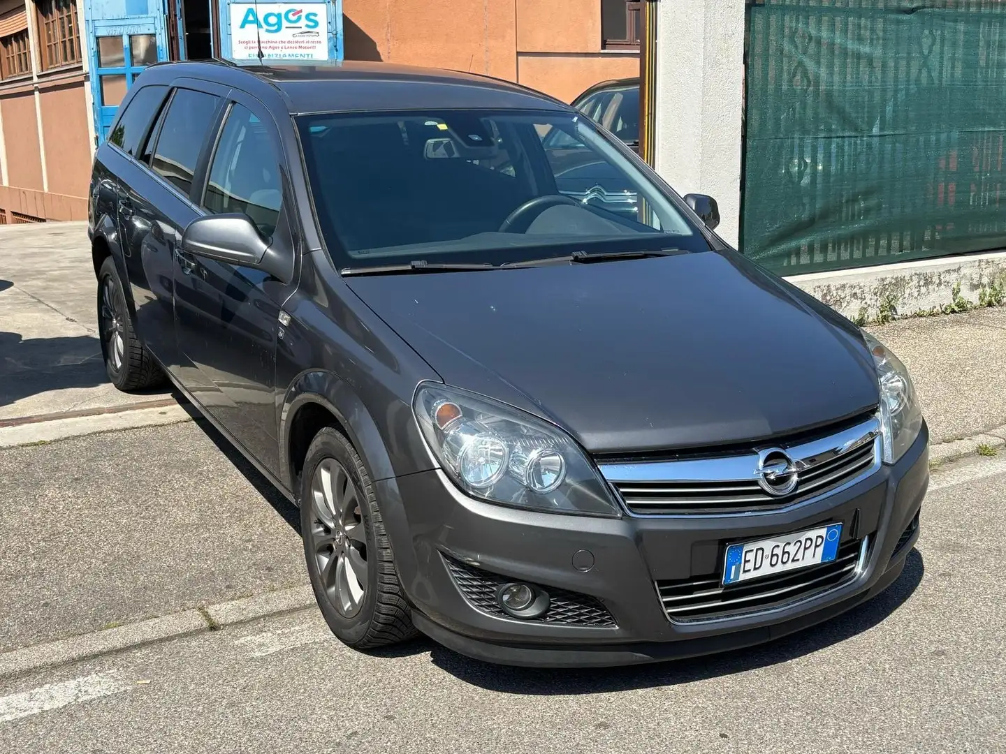 Opel Astra SW *1.7 DIESEL*MANUALE* Grijs - 1