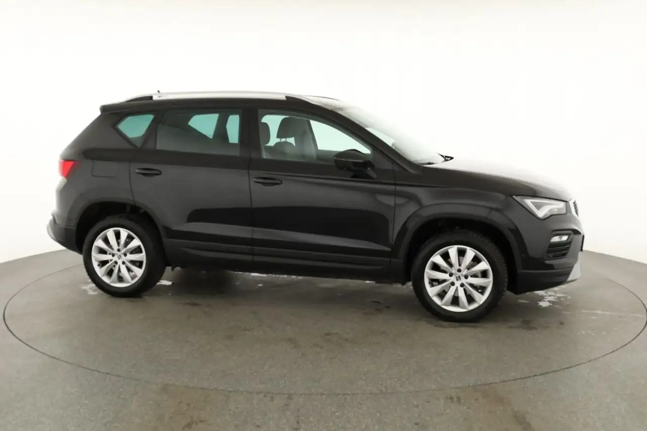 SEAT Ateca 1.5 TSI DSG Style, AHK, Navi, Kamera, el. Klappe 24