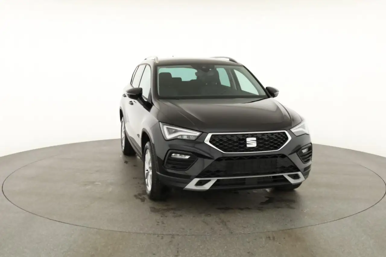 SEAT Ateca 1.5 TSI DSG Style, AHK, Navi, Kamera, el. Klappe 28