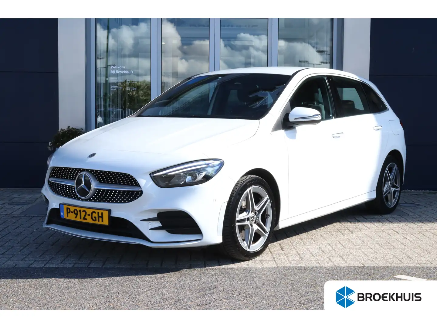 Mercedes-Benz B 250 e AMG Line | Cruise Control | Trekhaak | Stoelverw Wit - 1