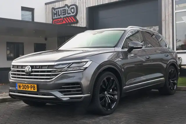 Volkswagen Touareg 3.0 TSi eHybrid 4M Luchtvering, Pano, DynAudio, Tr