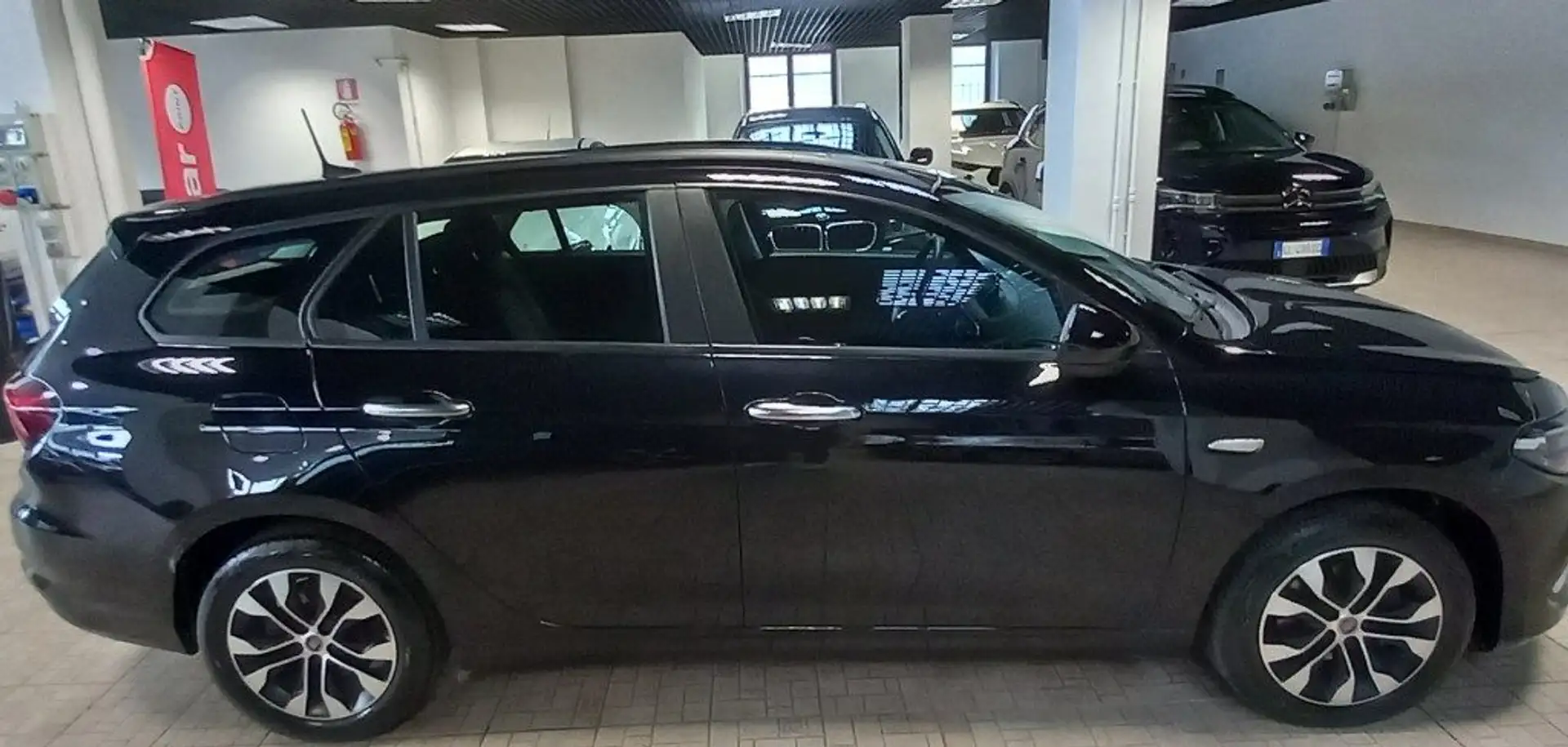 Fiat Tipo 1.6 Mjt S&S SW City Life Black - 2