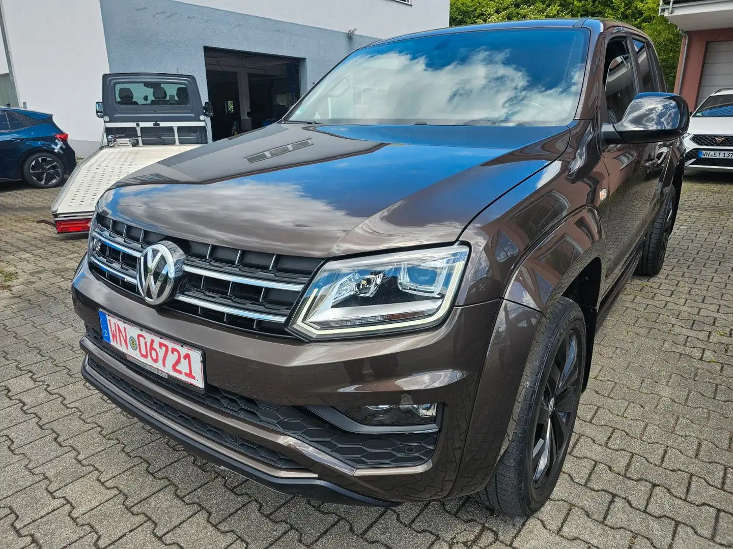Volkswagen Amarok V6 3.0TDI Highline DoubleCab 4X4/BiXenon/ Marrón - 1