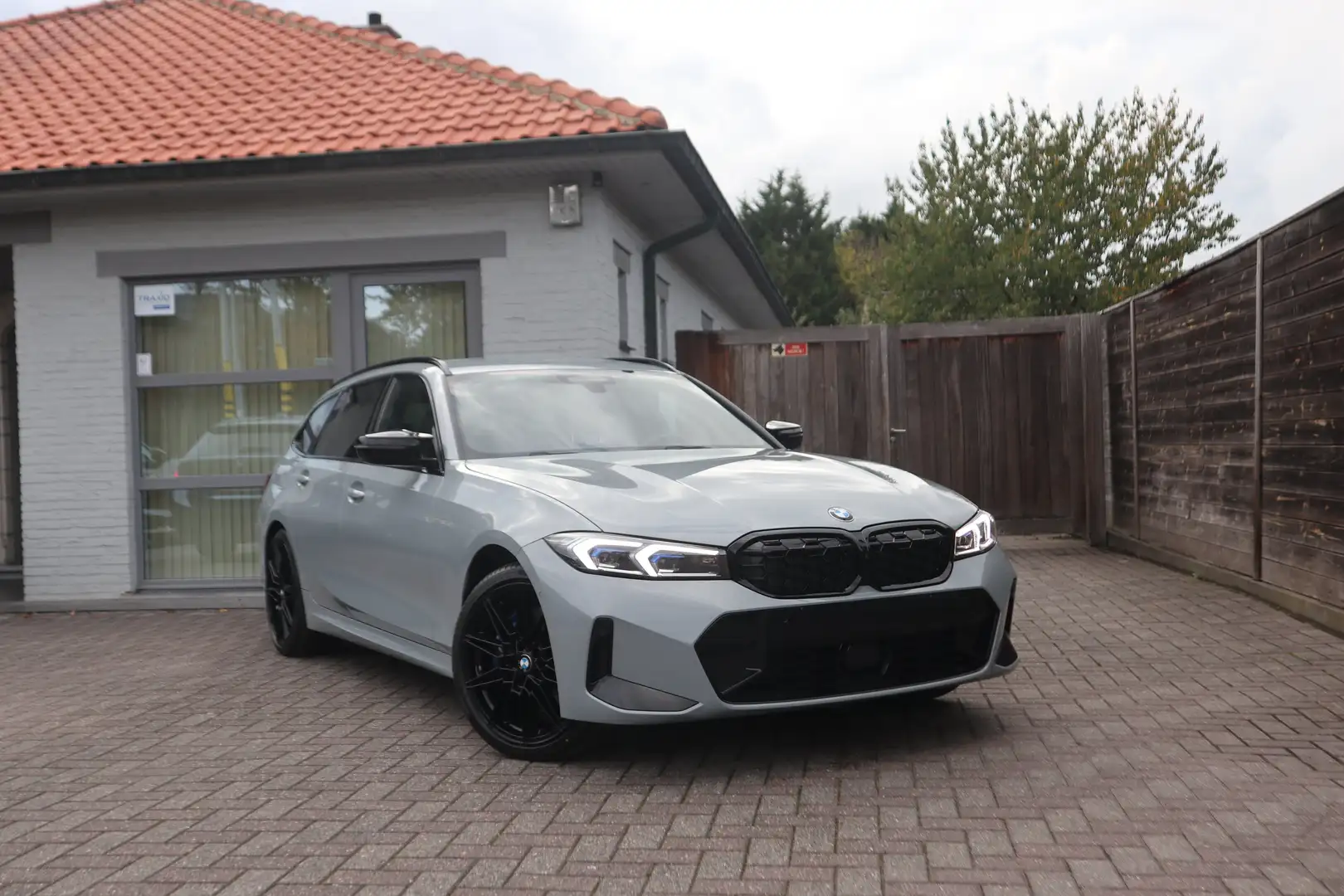 BMW 340 i M /1 eig/xDrive/Headup/Adpt/360°/trekh/Leder/ - 2