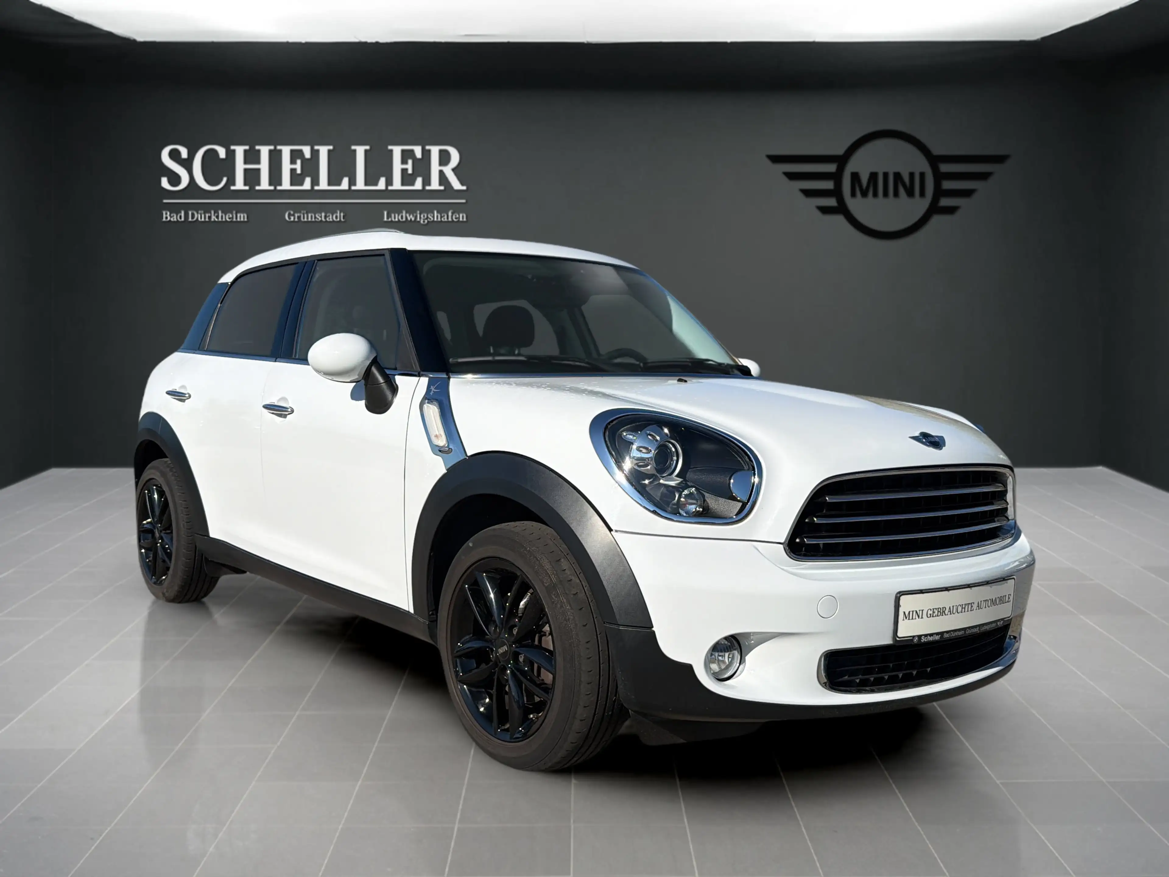 MINI One Countryman One Countryman Black Pepper Xenon BT Klimaaut. — photo 8