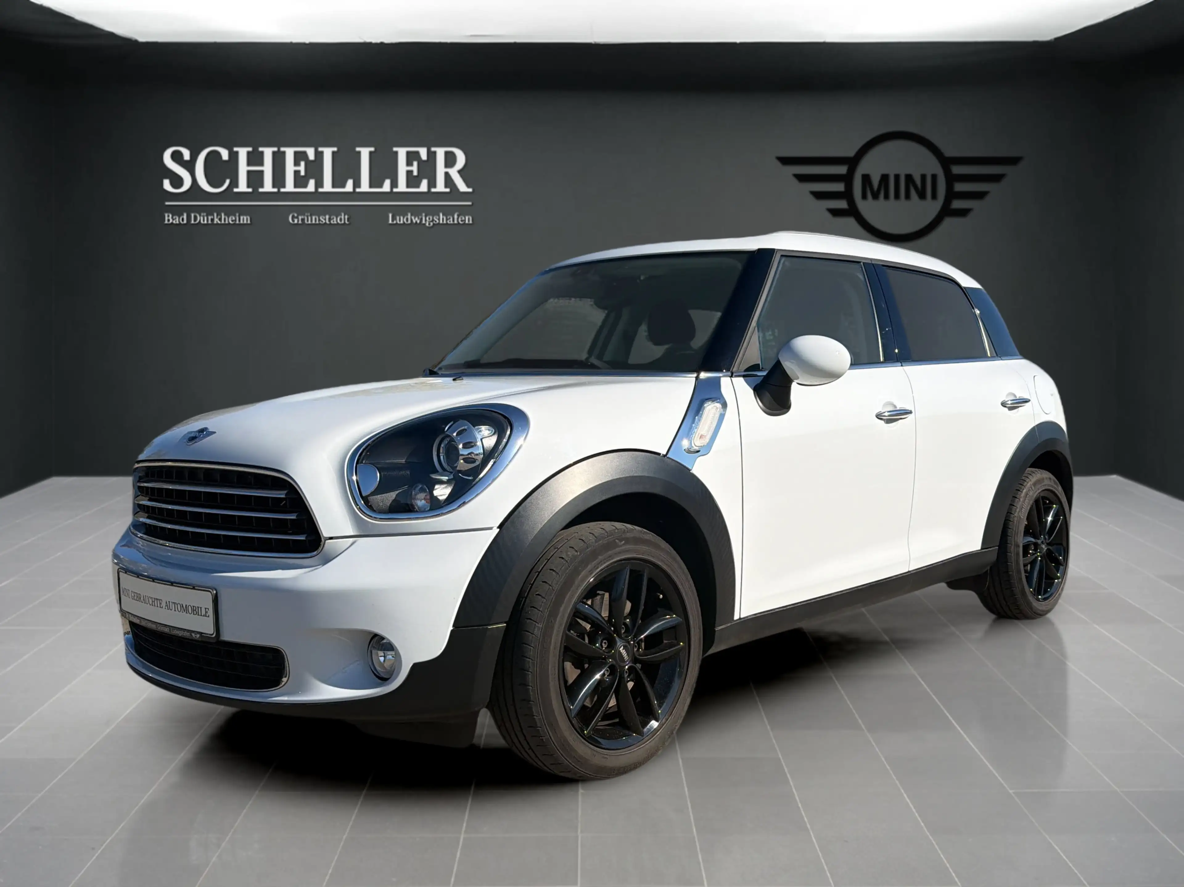 MINI One Countryman One Countryman Black Pepper Xenon BT Klimaaut.