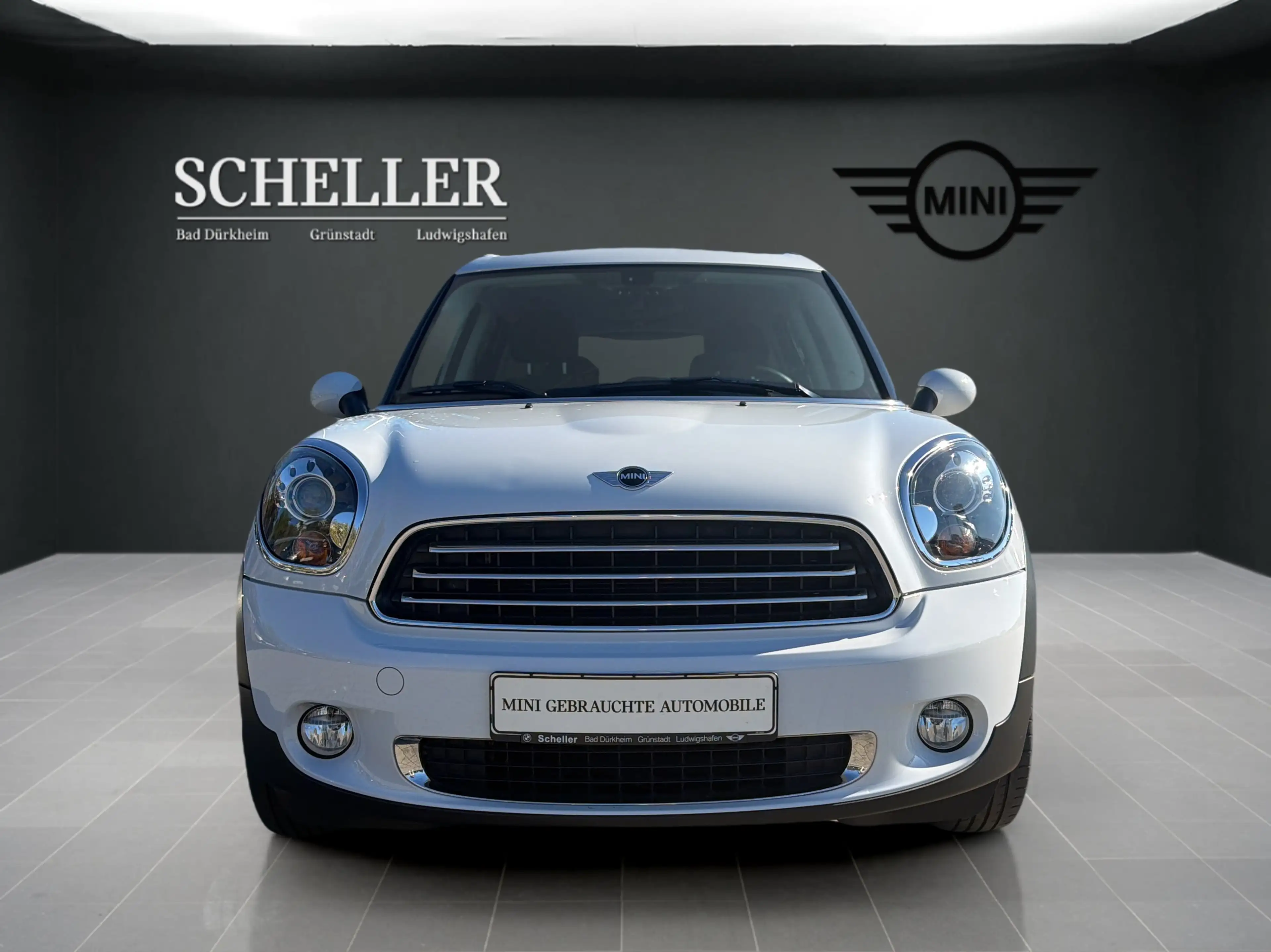MINI One Countryman One Countryman Black Pepper Xenon BT Klimaaut. — photo 2
