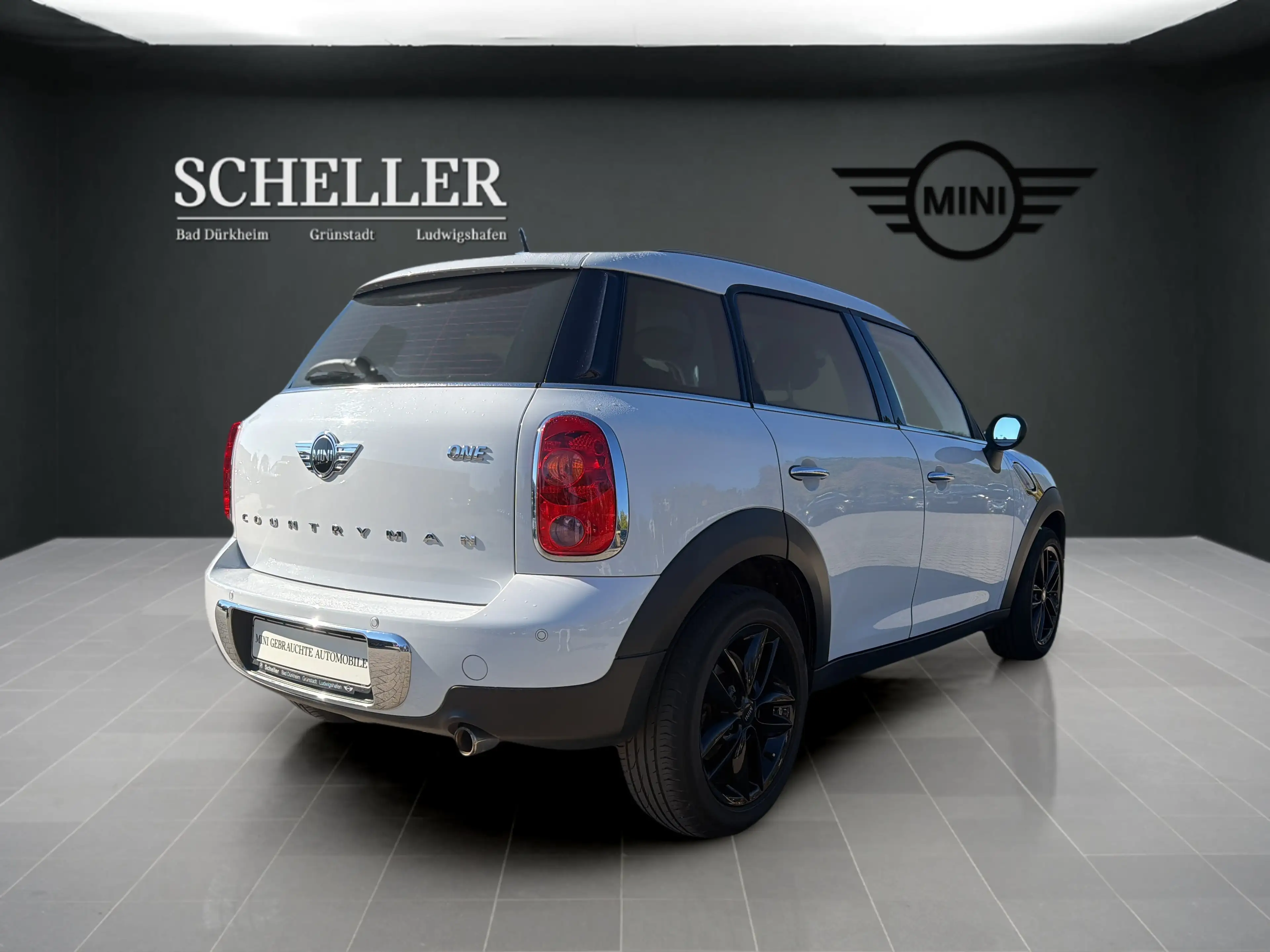 MINI One Countryman One Countryman Black Pepper Xenon BT Klimaaut. — photo 6