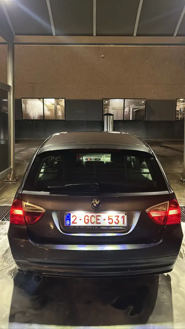 BMW 320 d Gris - 2