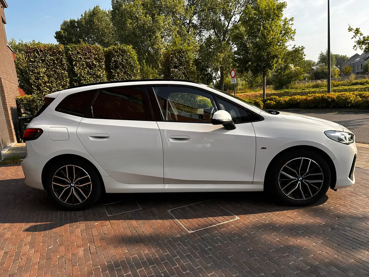 BMW 218 Active Tourer M-SPORT SHADOWLINE/ HEAD-UP/PANODAK/ SPORTZETELS/MASSAGEZETELS/360 CAMERA/ADAPTIEVE CRUISE/ELEK TREKHAAK/, миниатюра 3