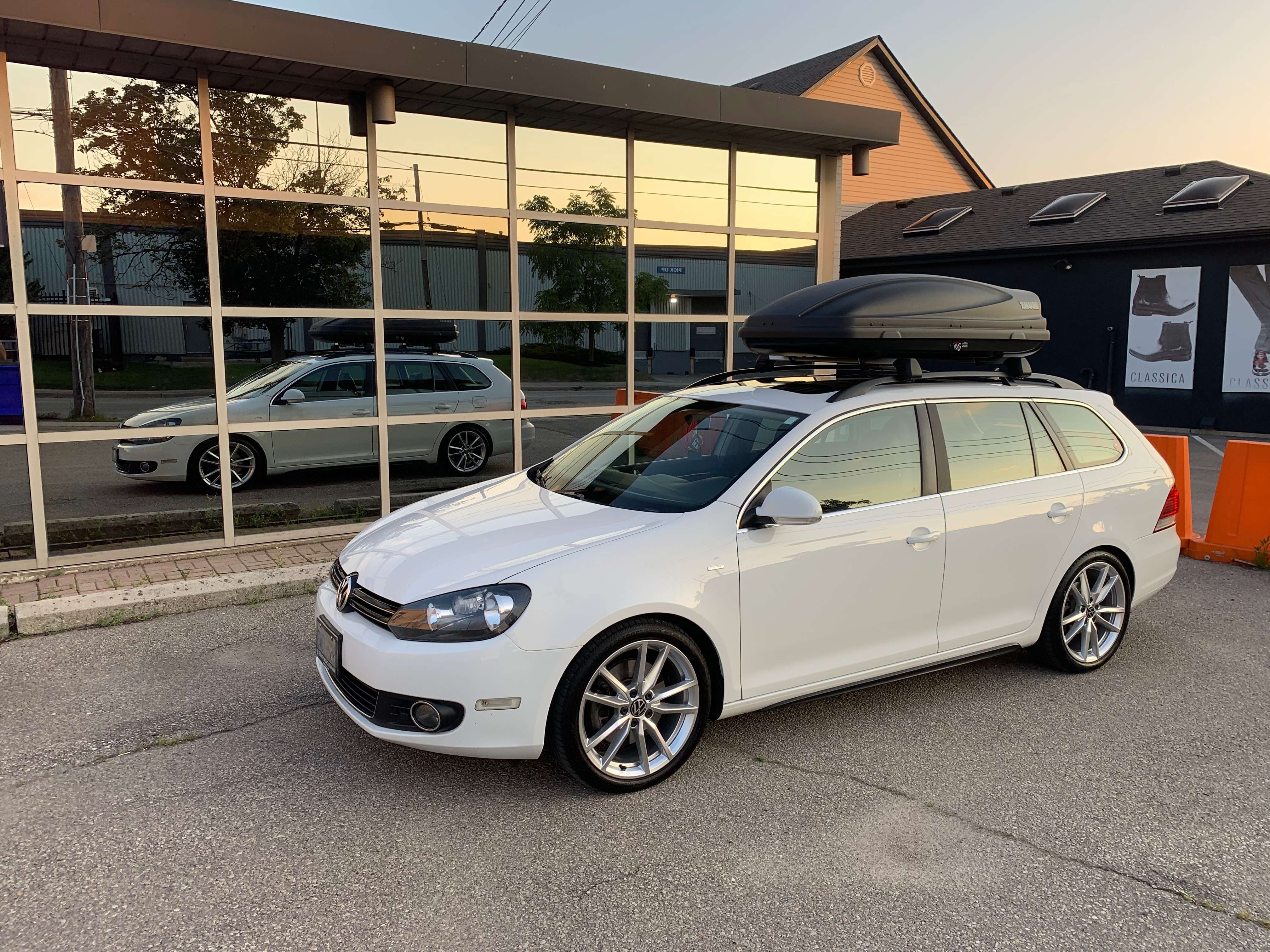 2014 Volkswagen Golf Wolfsburg Edition