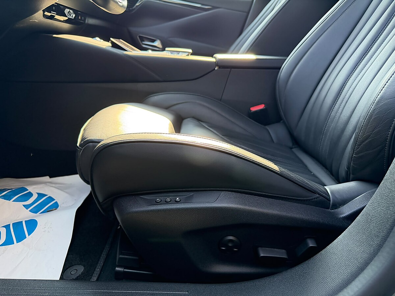 DS Automobiles DS 4 4 E-Tense Hybrid 225 (Plug-In) Cross Rivoli S&S... — photo 11