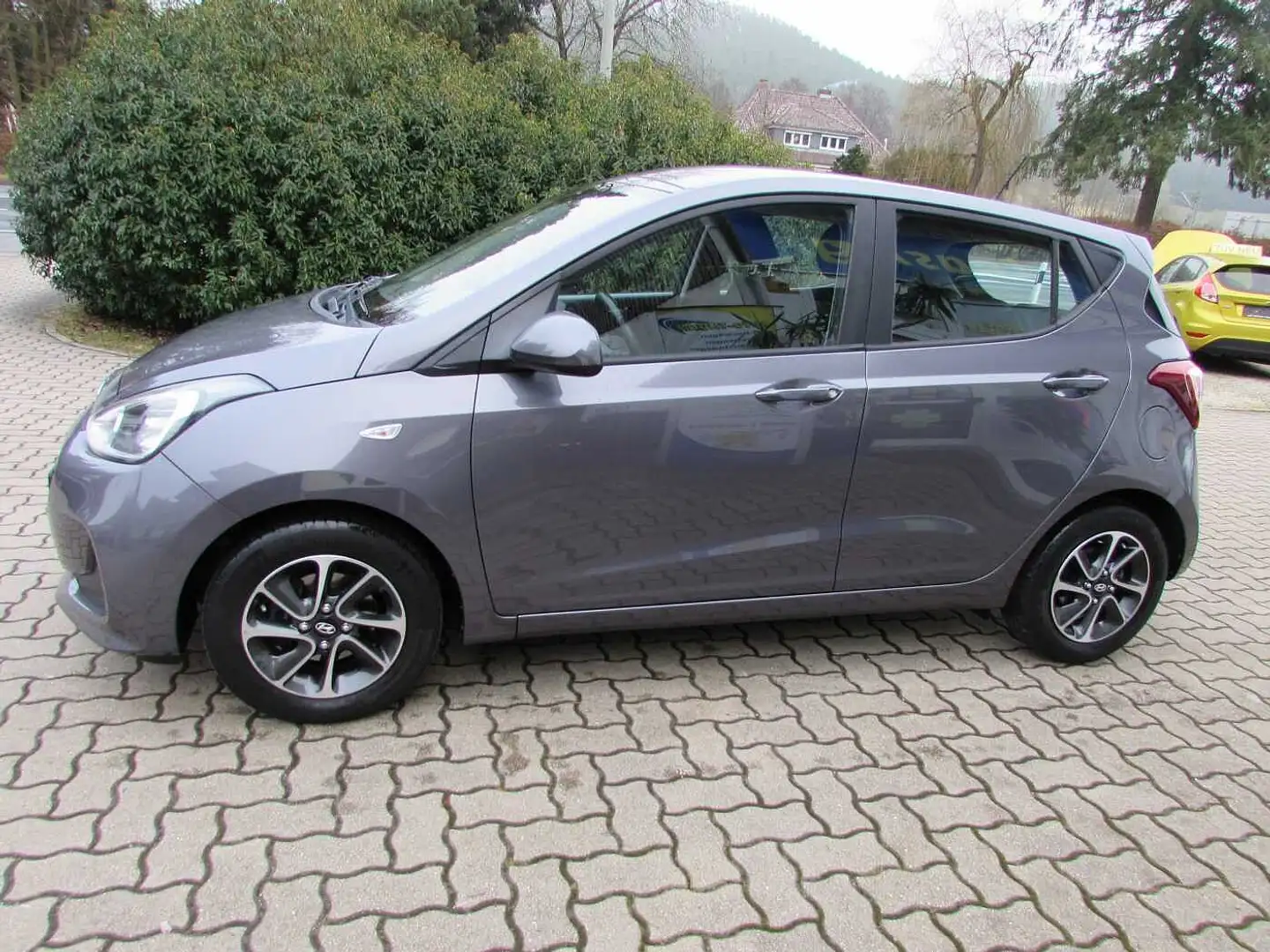 Hyundai i10 1.0 YES! Tüv NEU Gris - 2