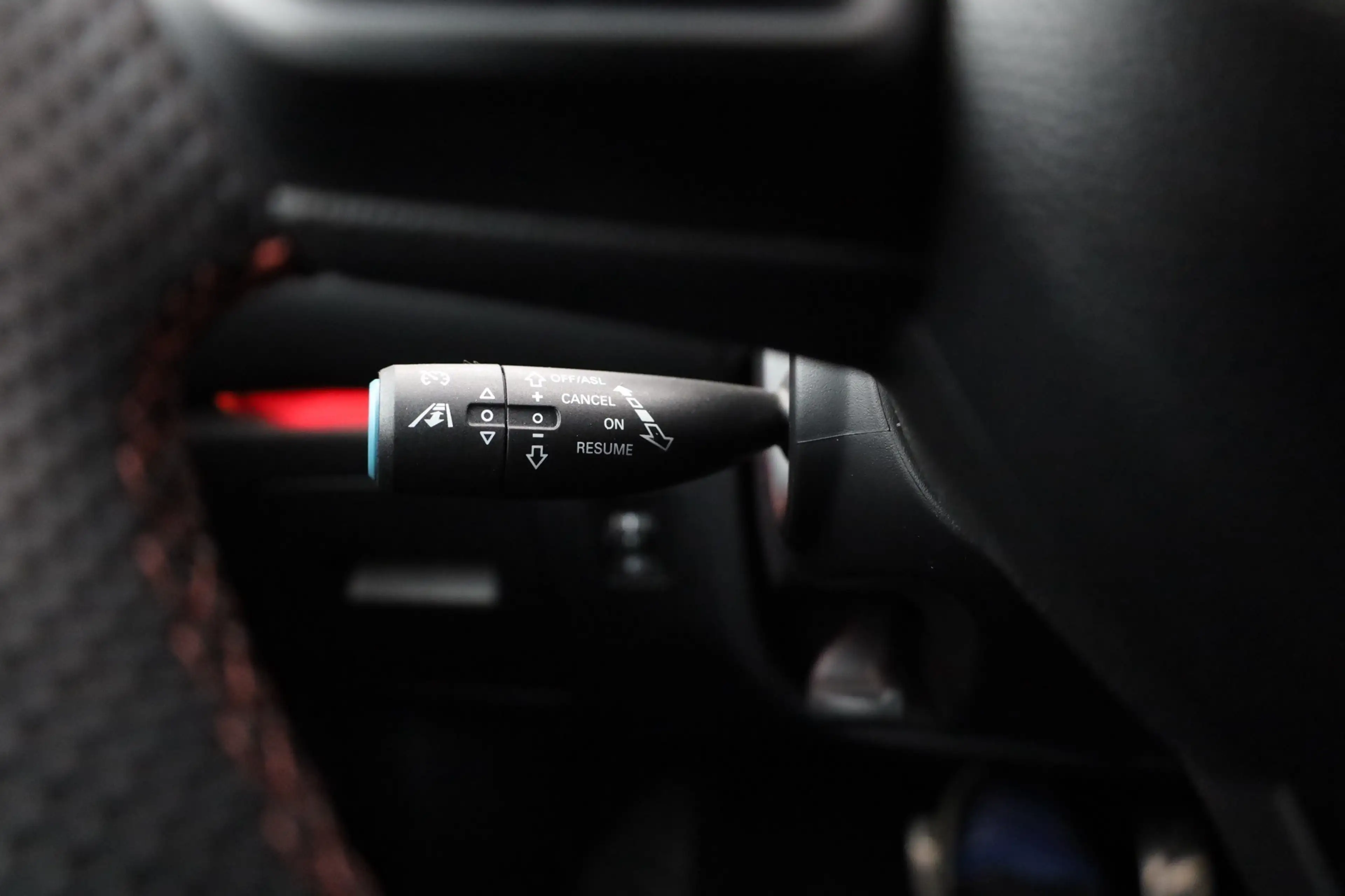 MG HS 1.5 Luxury LED Navi Panorama 360° ACC Leder — photo 19