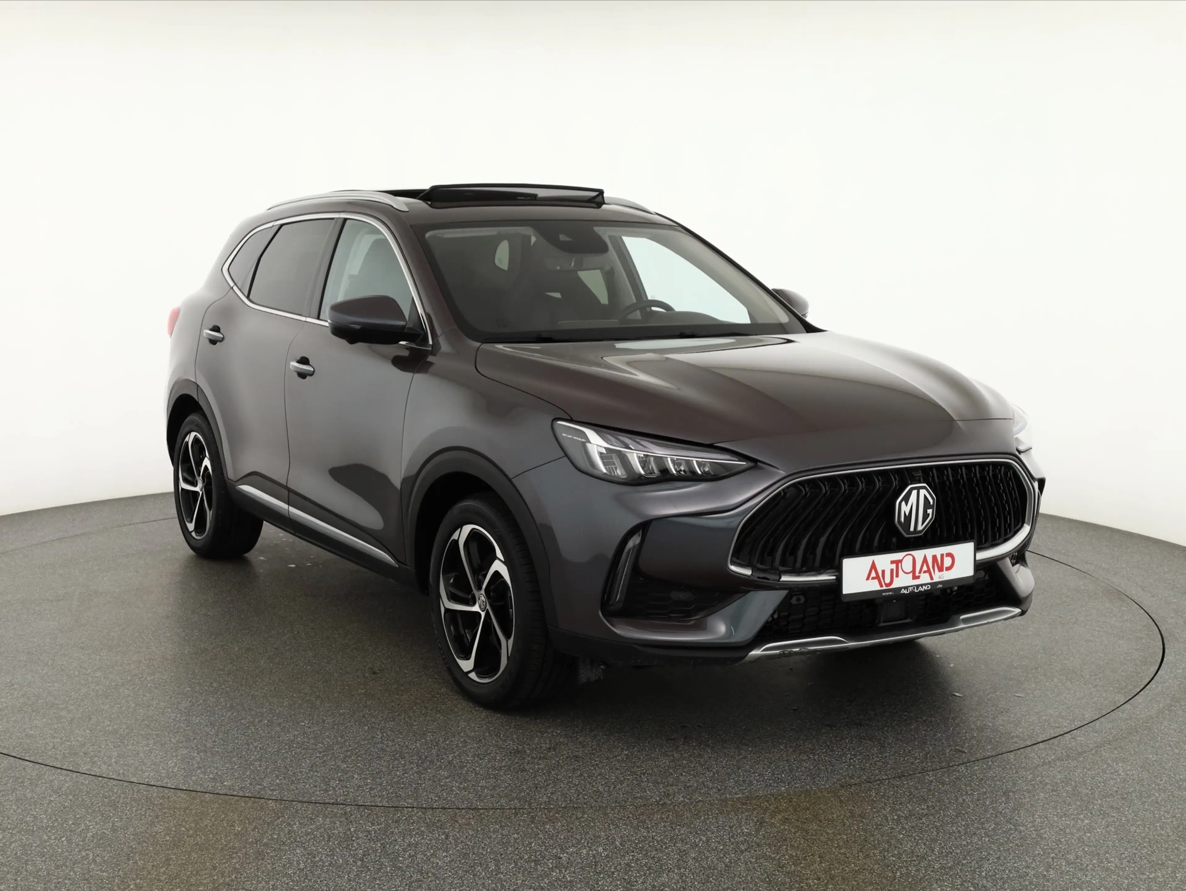 MG HS 1.5 Luxury LED Navi Panorama 360° ACC Leder — photo 8