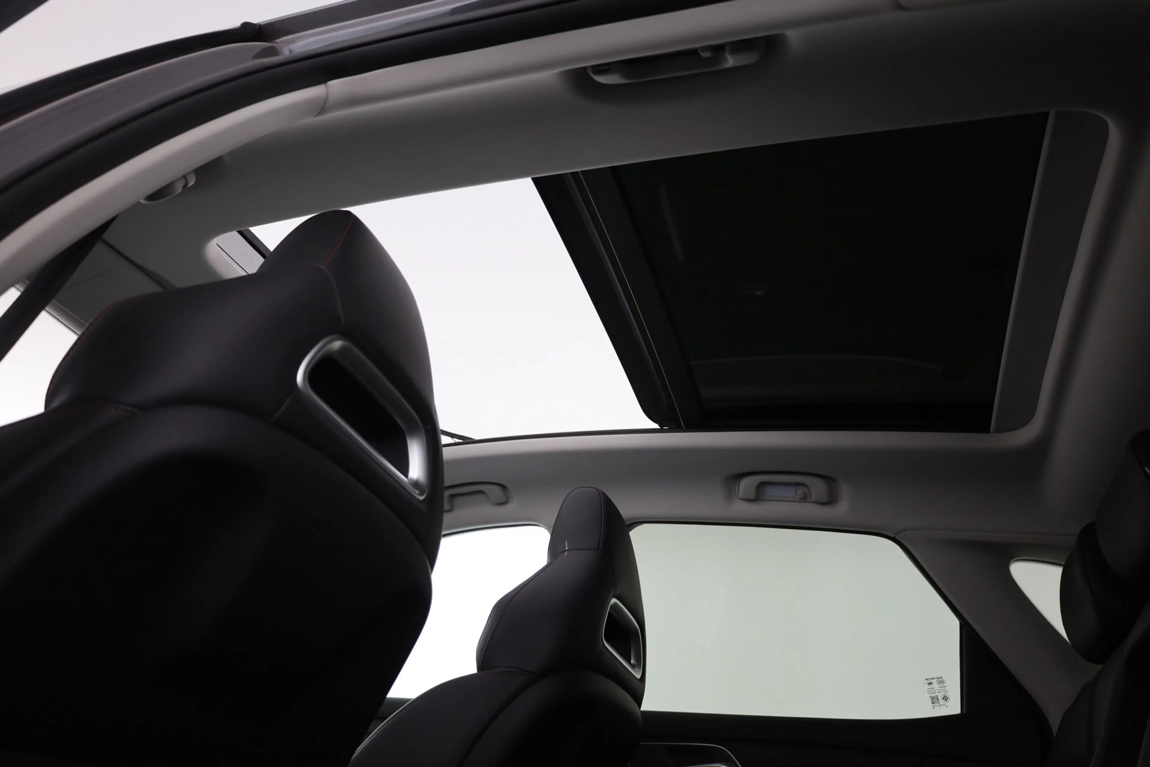 MG HS 1.5 Luxury LED Navi Panorama 360° ACC Leder — photo 29