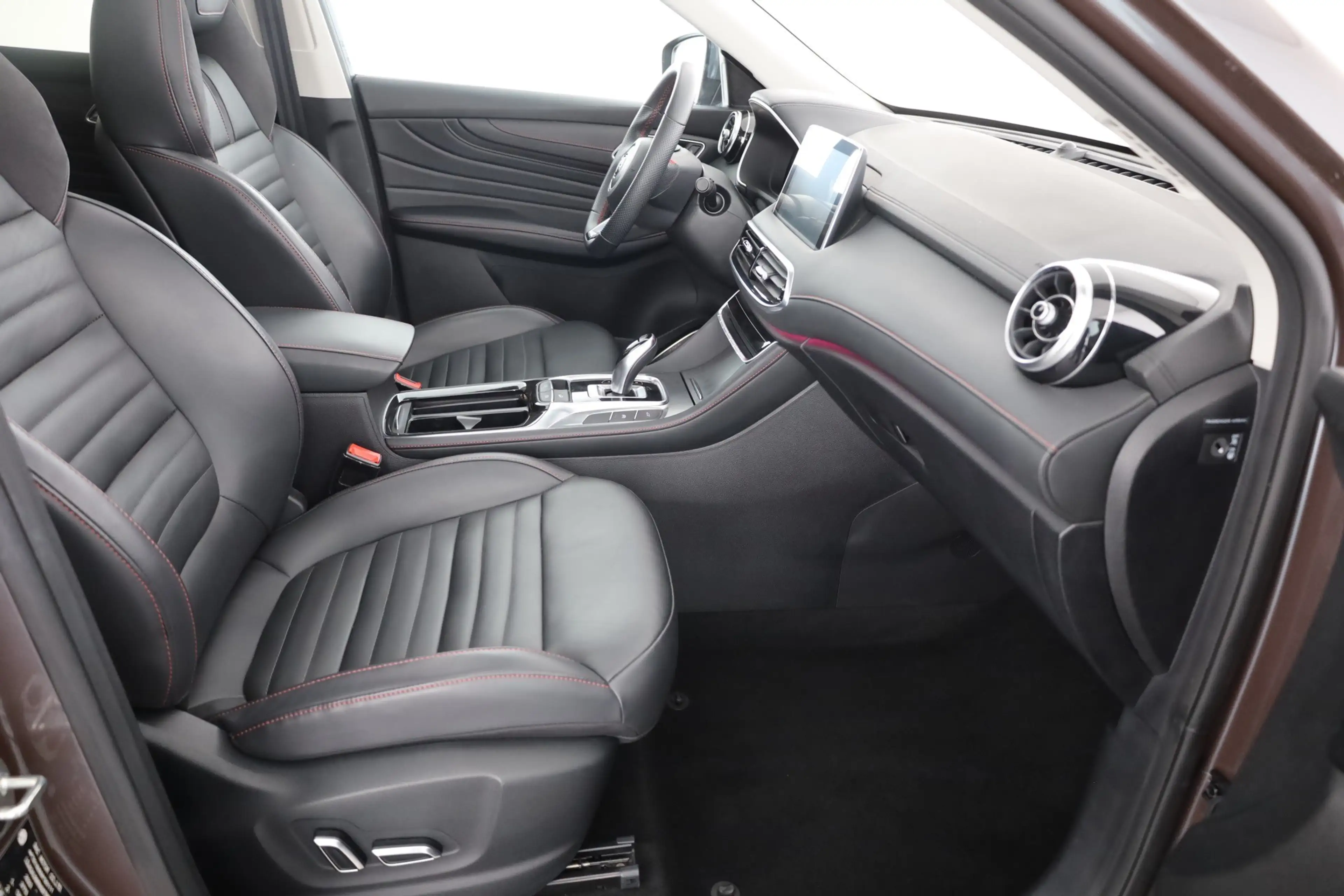 MG HS 1.5 Luxury LED Navi Panorama 360° ACC Leder — photo 24
