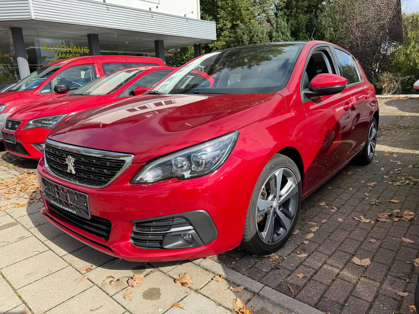 Peugeot 308 Active Aut. Pano/Navi/Sitzh. Rouge - 2