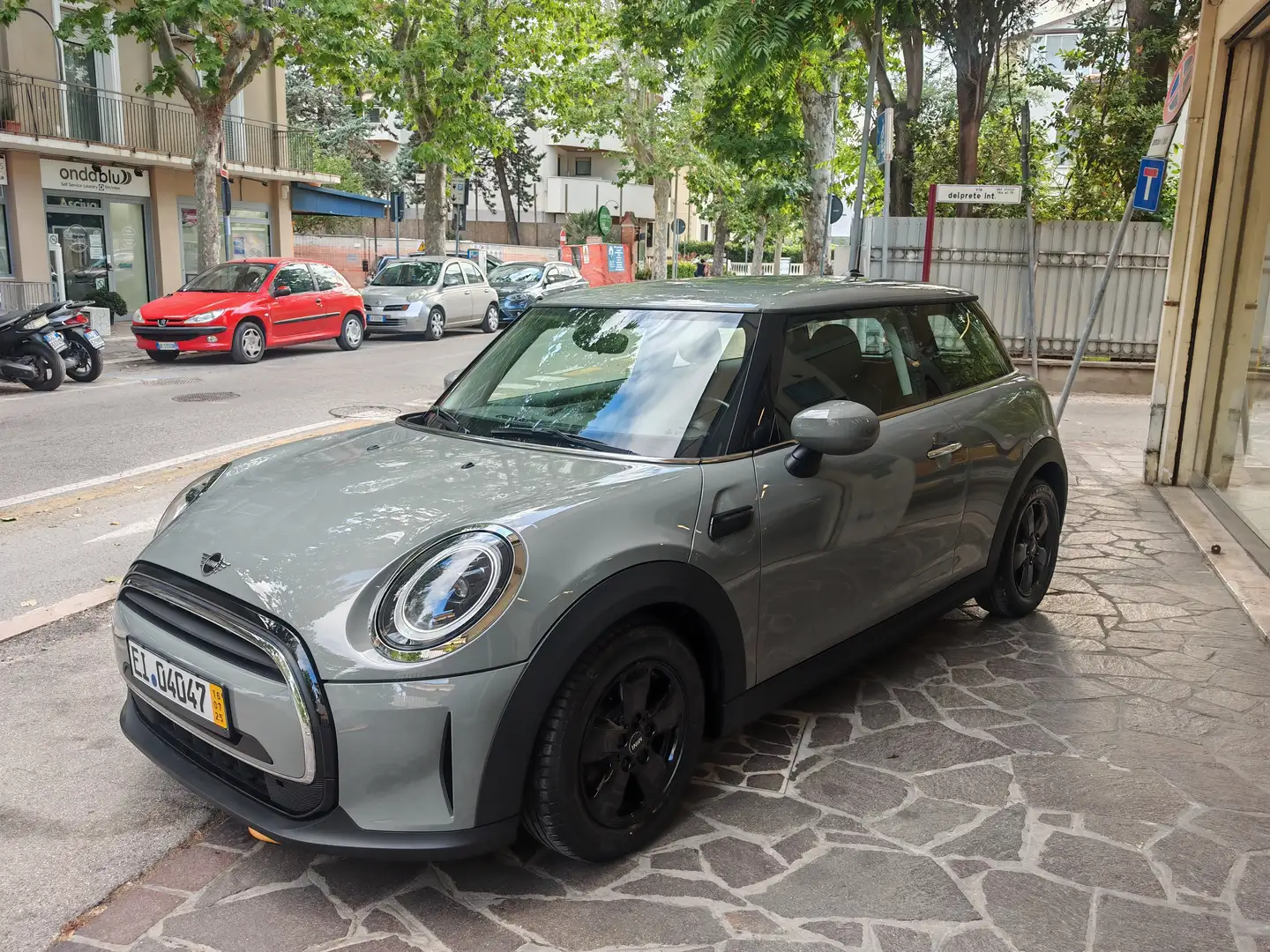 MINI One Mini 3p 1.5 One Essential 102cv Grigio - 2