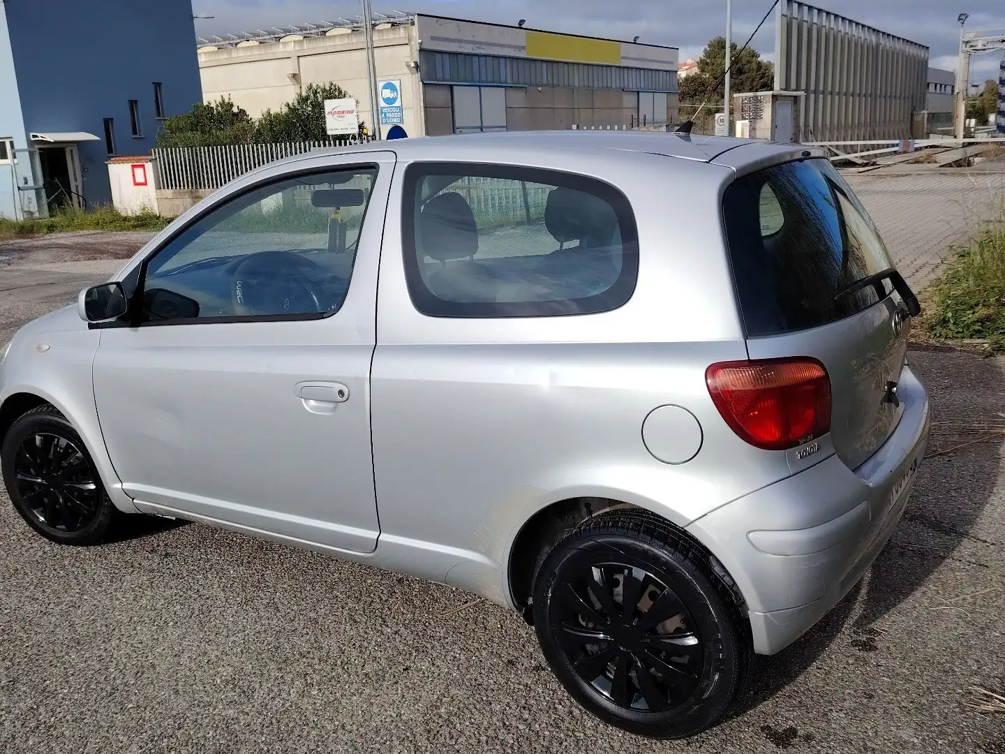 Toyota Yaris 3p 1.4 d-4d Expo c/clima - 2