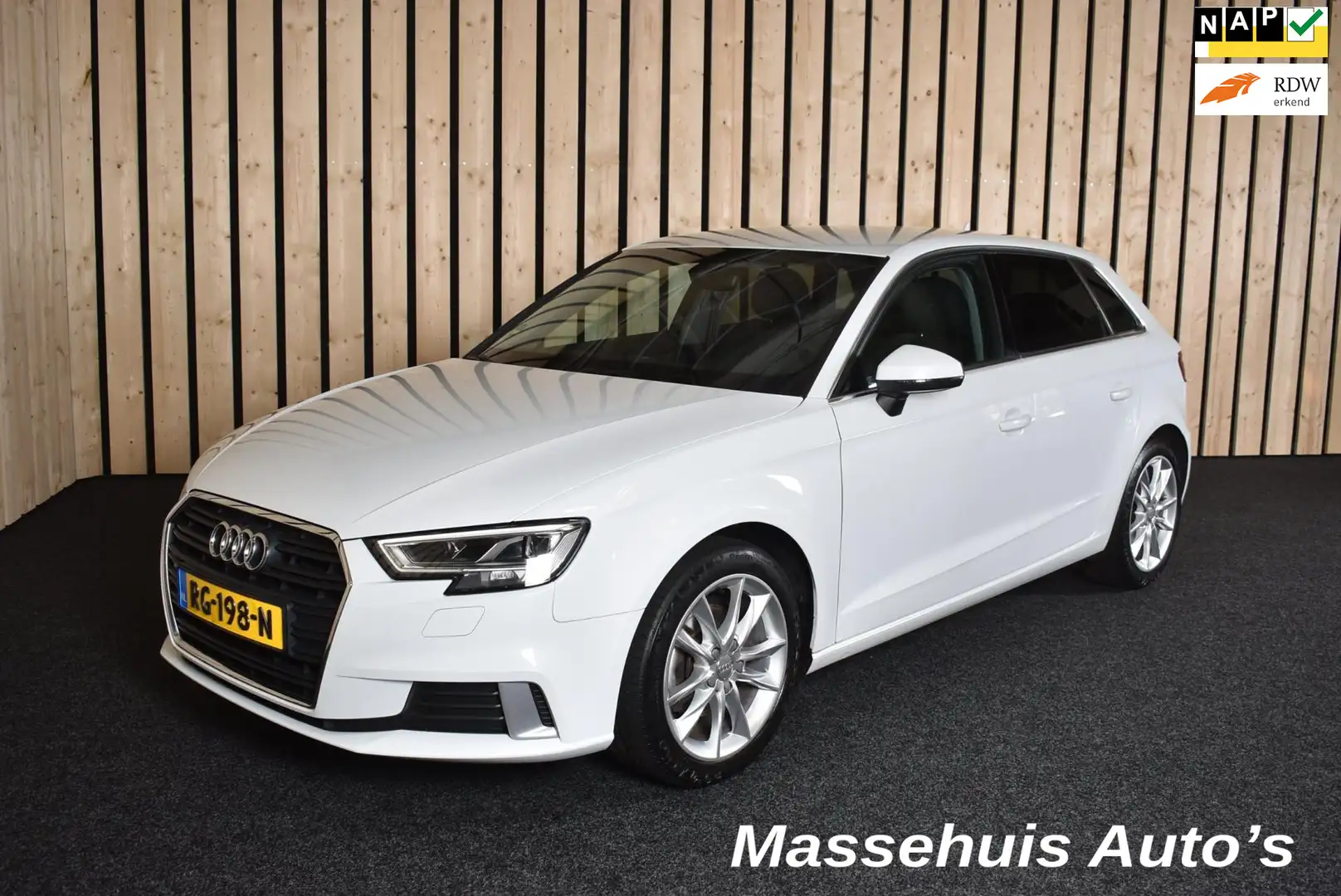 Audi A3 Sportback 1.0 TFSI Sport Lease Edition 130dkm Navi Weiß - 1