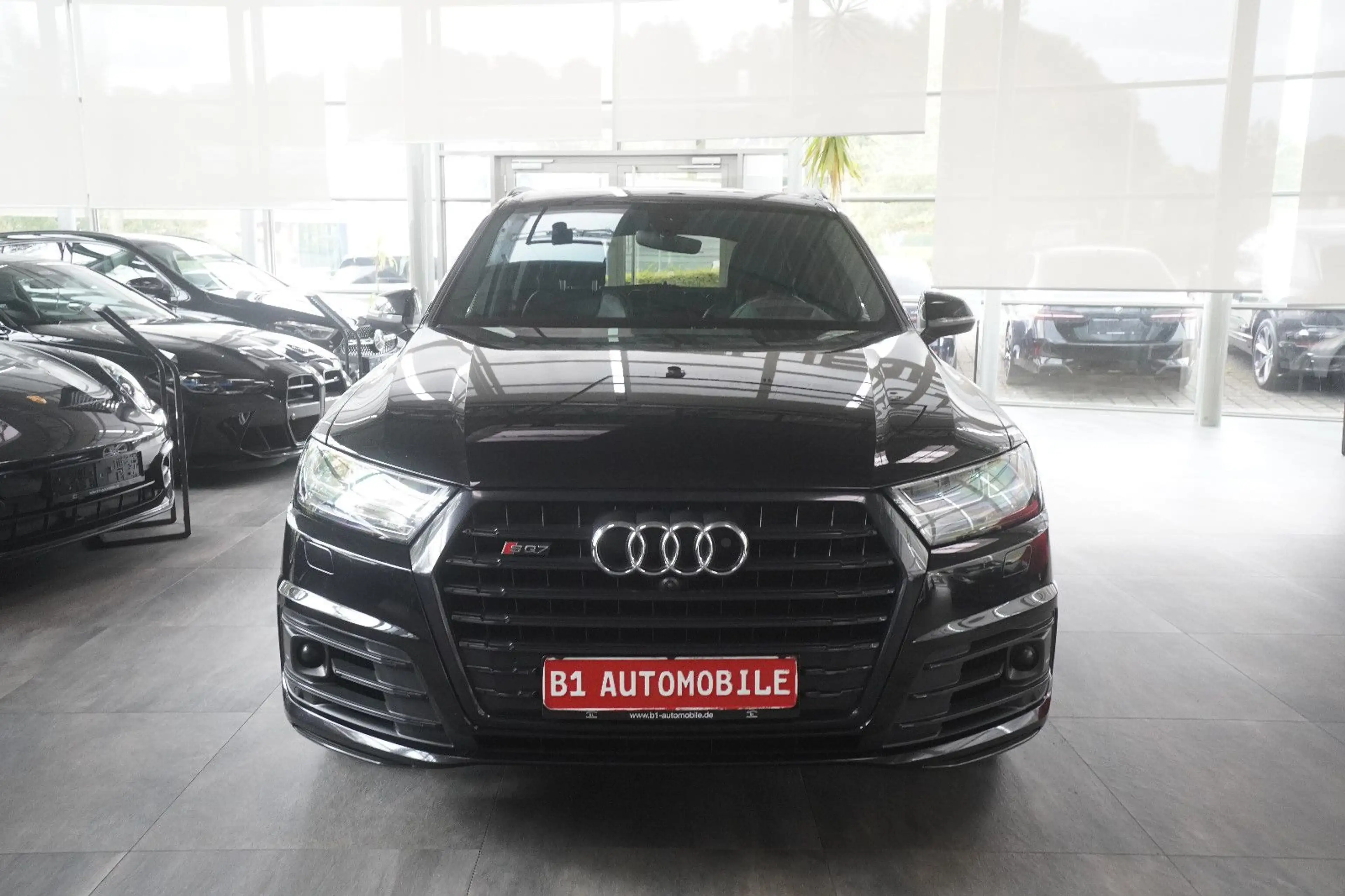 Audi SQ7 4.0 TDI quattro*PANO*BOSE*HEAD-UP*STHZ*7-SIT — photo 2