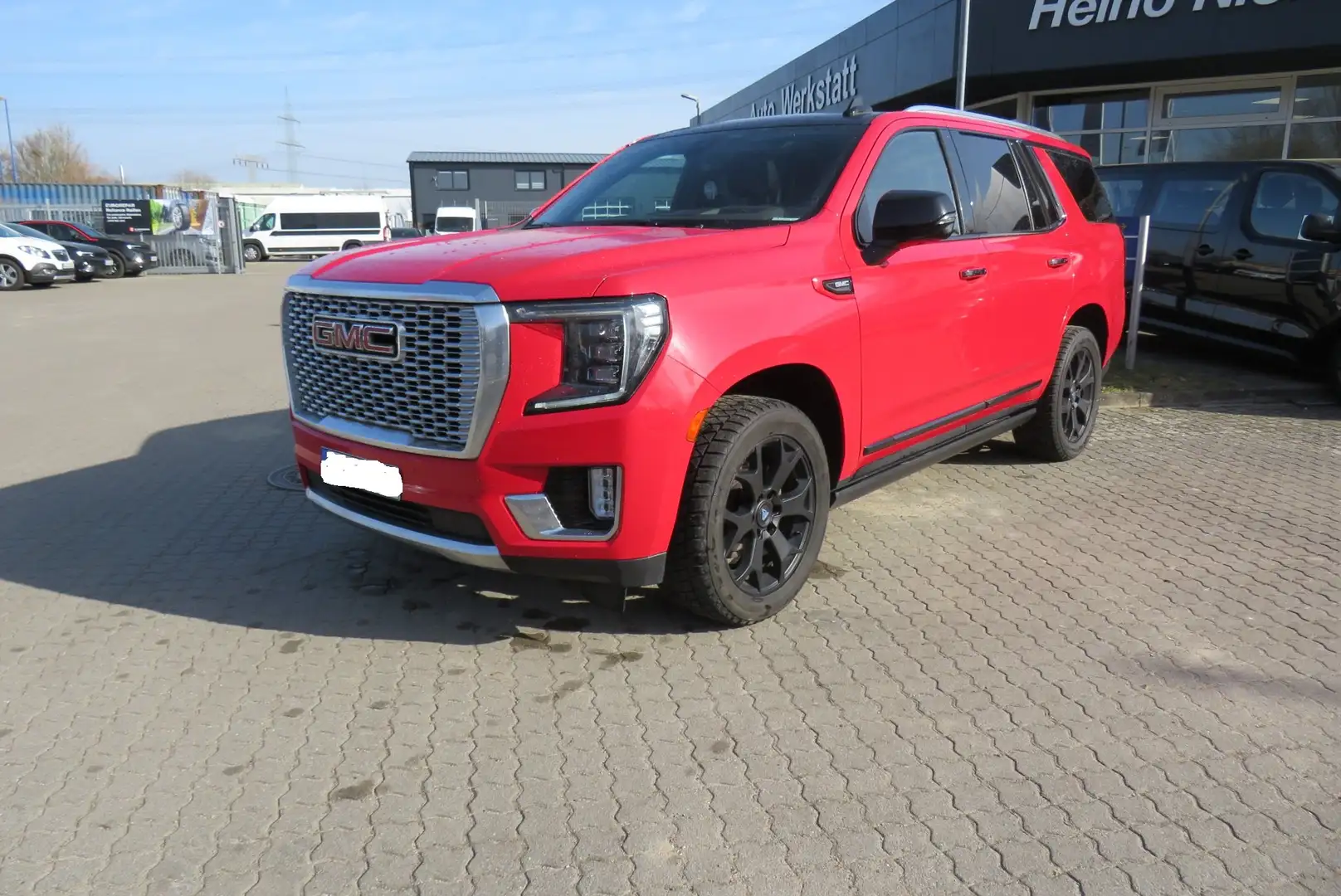 GMC Yukon 6.2 V8 Denali Schwarz - 1