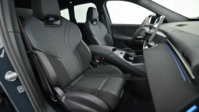 BMW iX3 50 xDrive 108,7kWh Ansicht 18