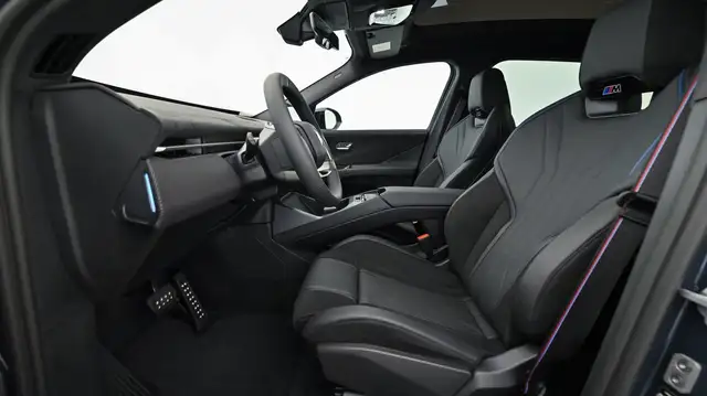 BMW iX3 50 xDrive 108,7kWh Ansicht 15