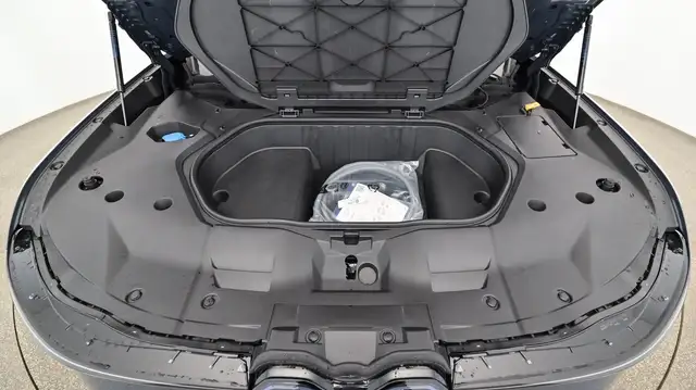 BMW iX3 50 xDrive 108,7kWh Ansicht 17