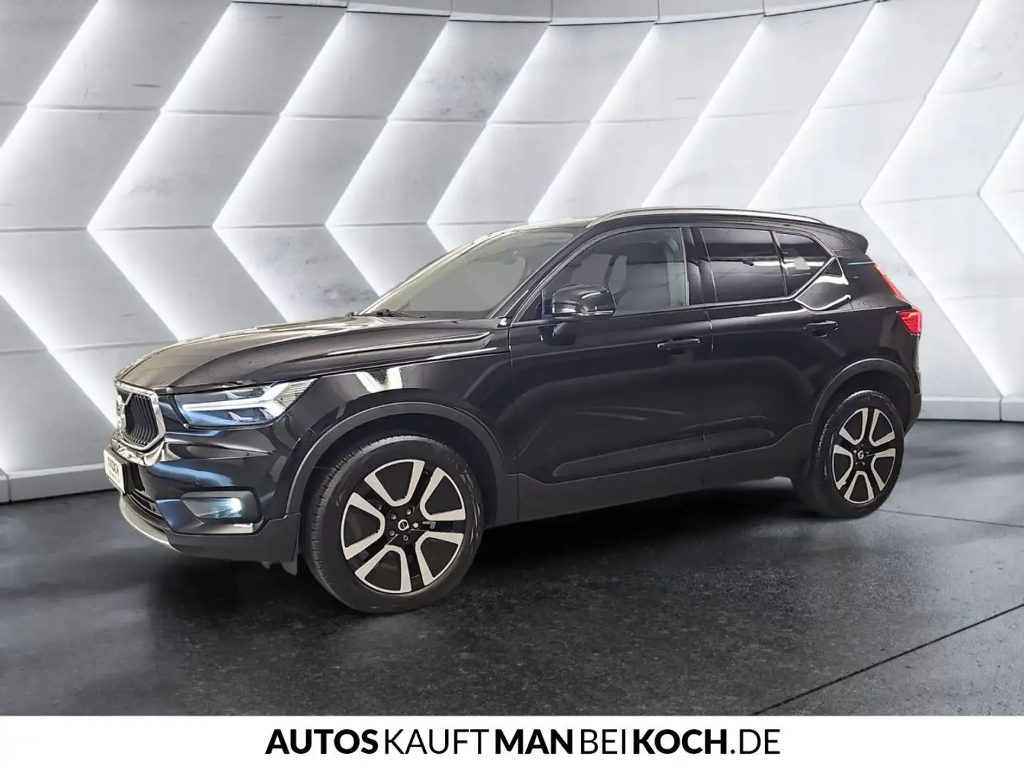 Volvo XC40 T3 Momentum Pro NAVI 2xPDC/CAM SHz/LHz KEYL Schwarz - 2