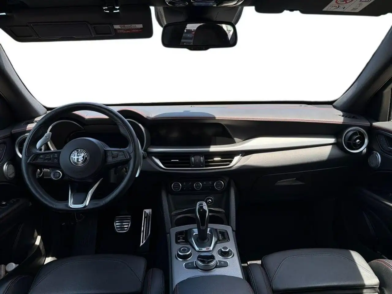 Alfa Romeo Stelvio 2024 — фото 11