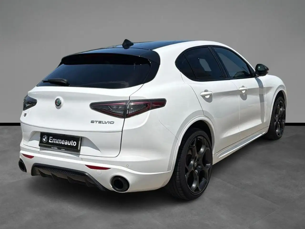 Alfa Romeo Stelvio 2024