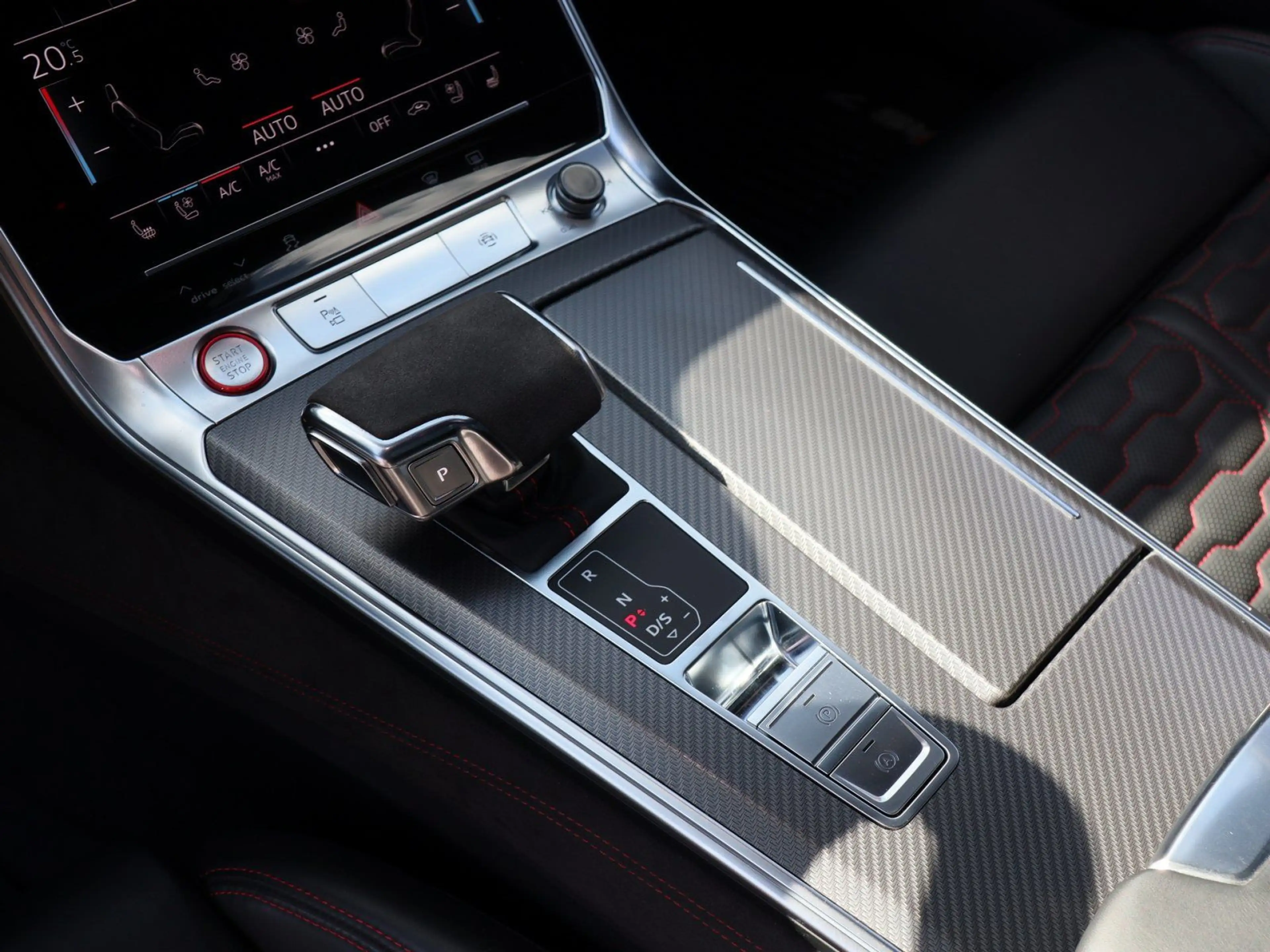 Audi RS7 nza 4.0 TFSI Pano Dynamik+ B&O Ke — photo 9