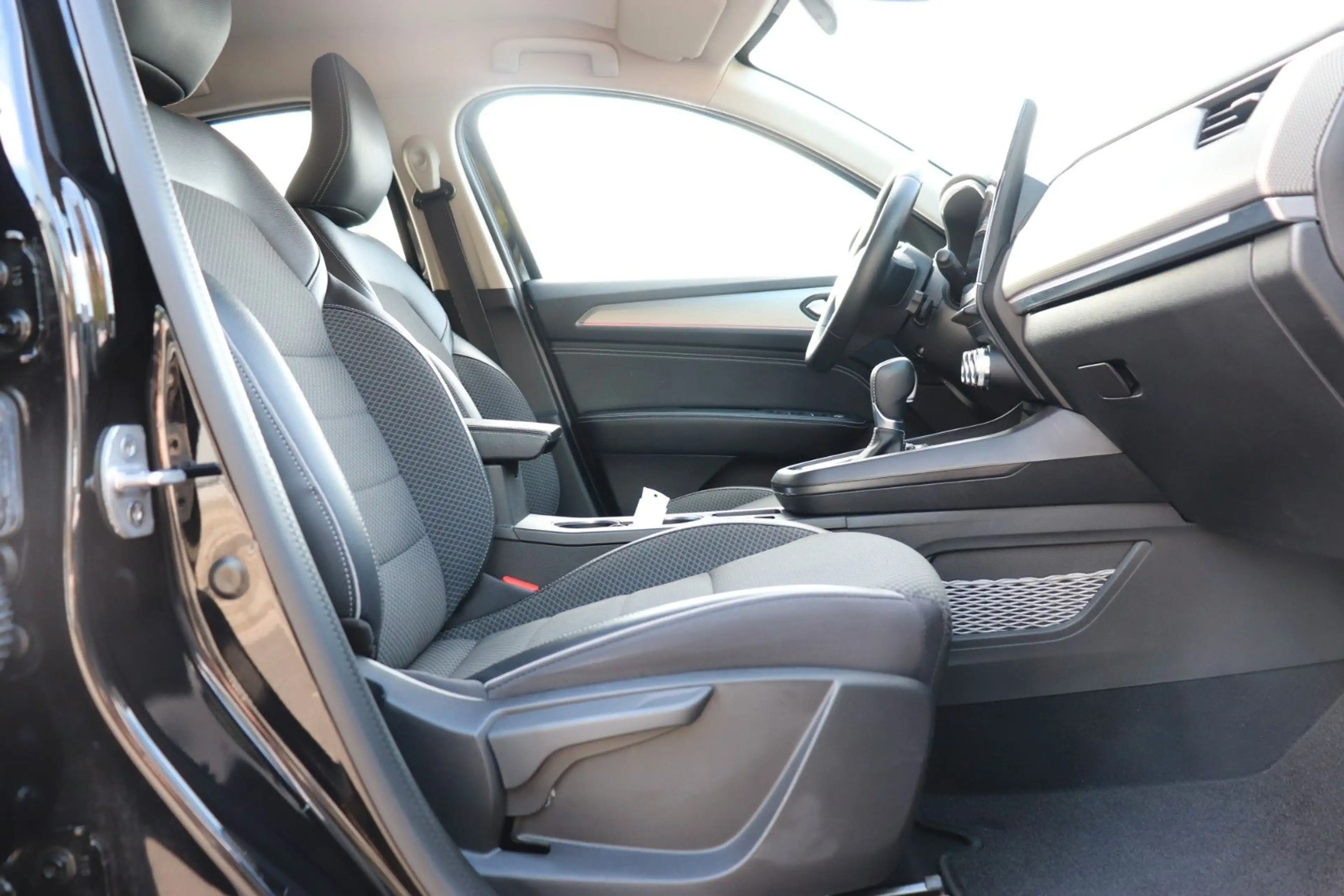 Renault Arkana Intens 1.6 E-Tech Hybrid 145, Winter-Pak. — photo 14