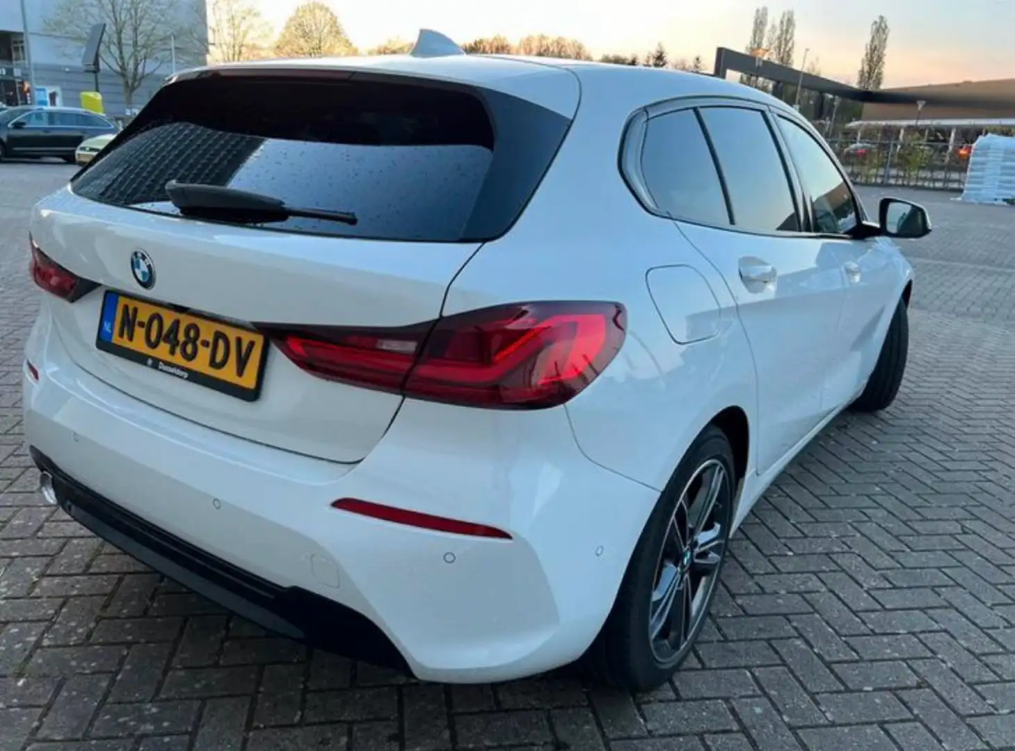 BMW 116 Executive Edition Wit - 2