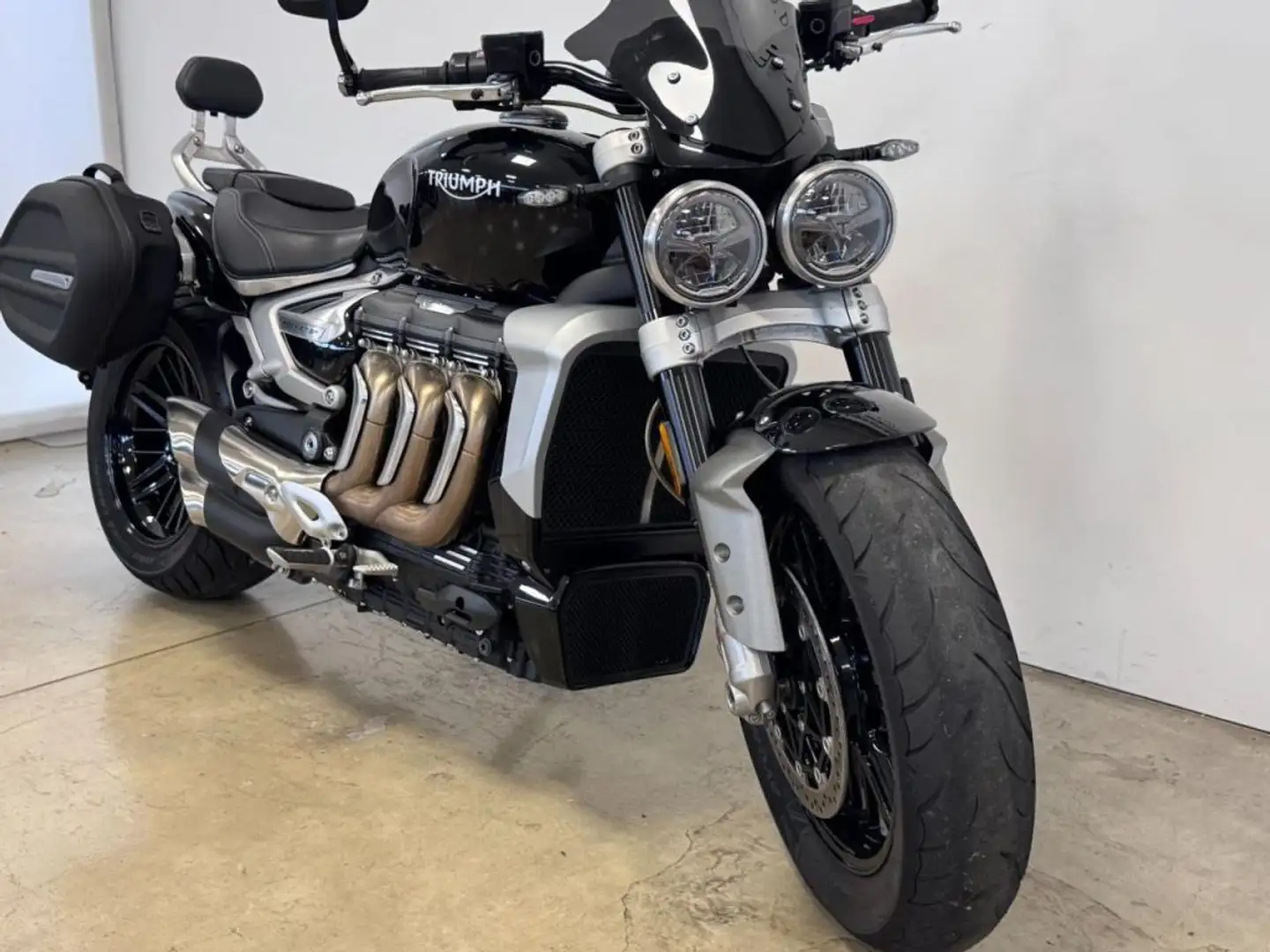 Triumph Rocket 3 R BLACK Nero - 2