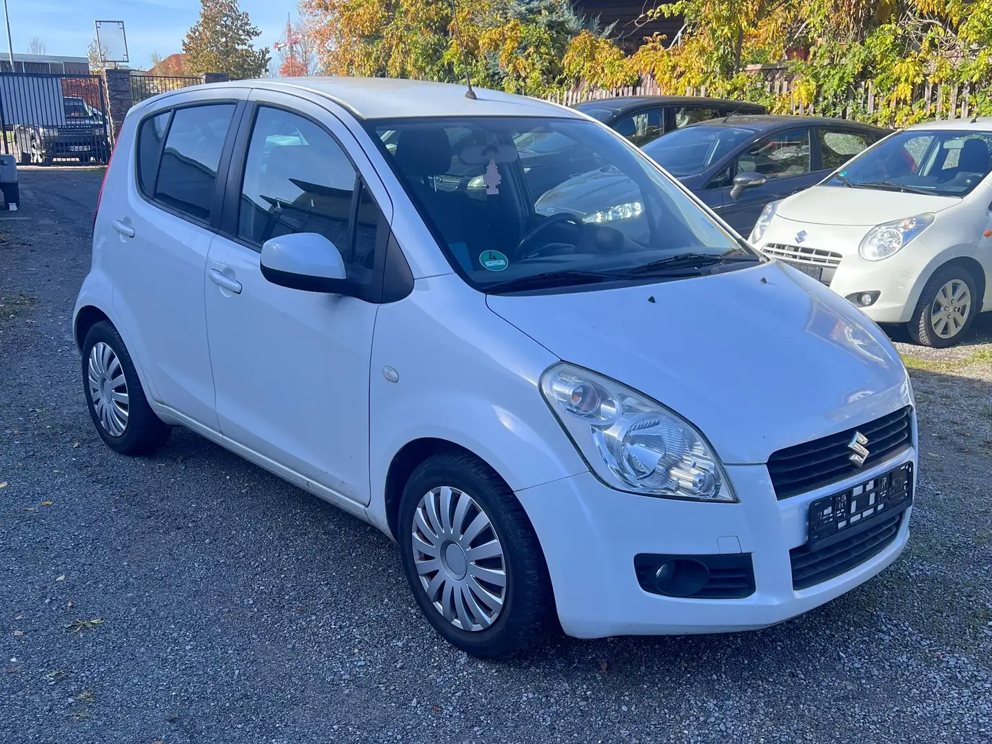 Suzuki Splash Splash 1.2 Comfort Weiß - 1