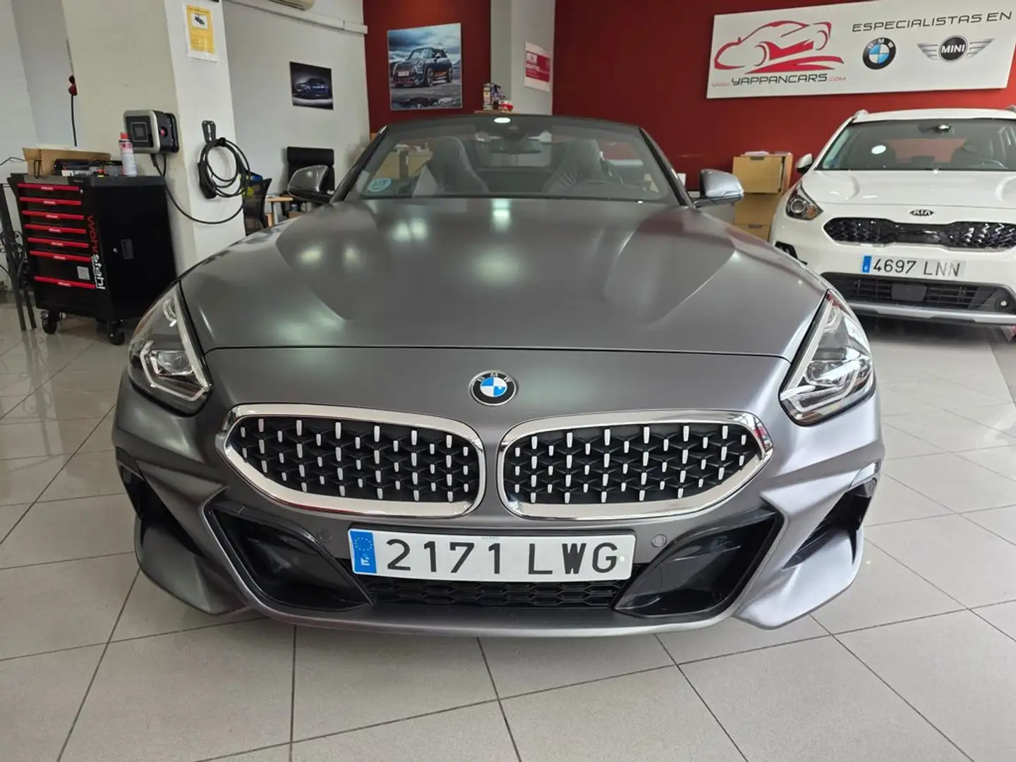 BMW Z4 sDrive 20iA Gris - 2
