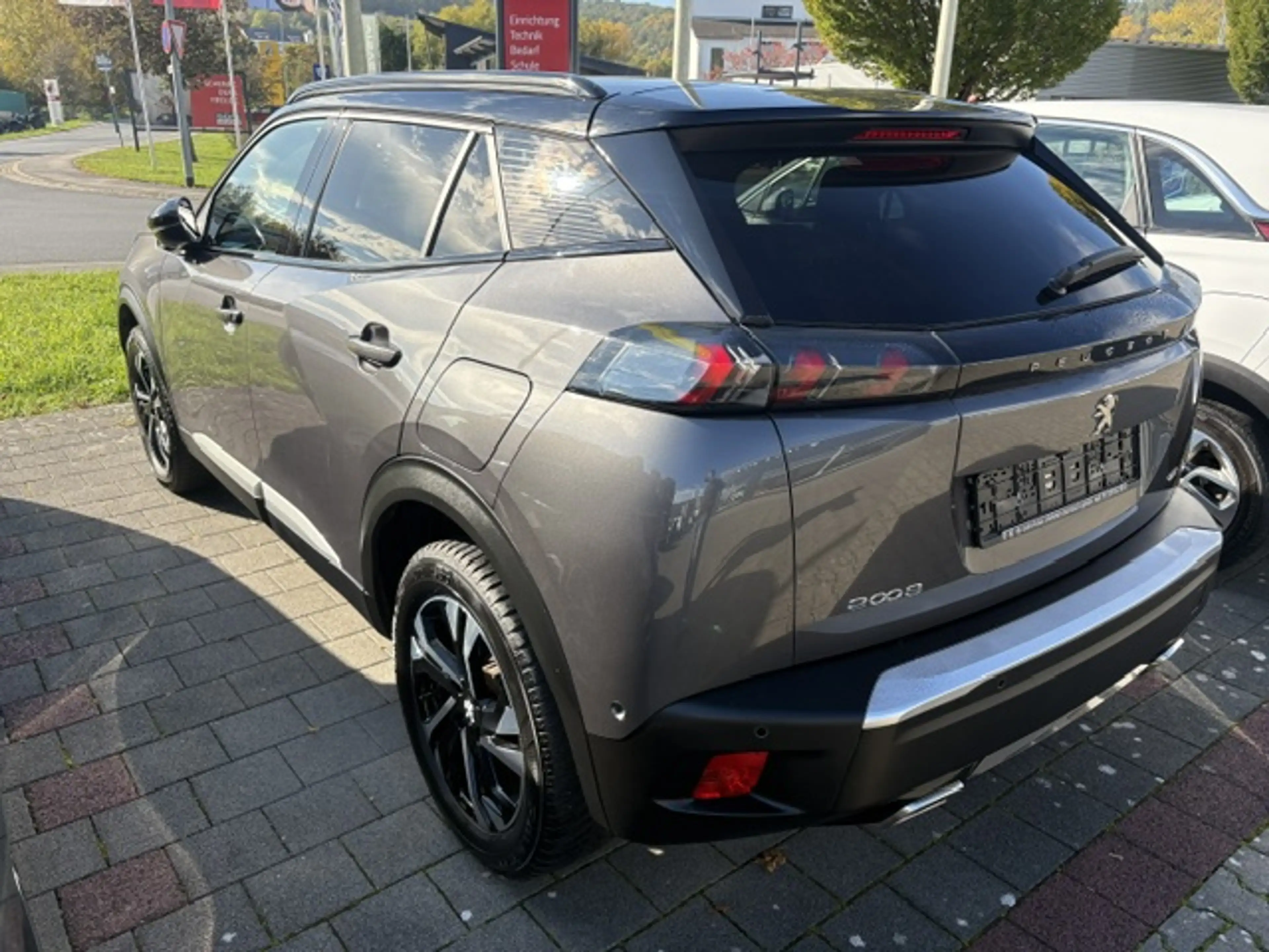 Peugeot 2008 GT — photo 2