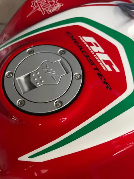 MV Agusta Dragster - foto 5