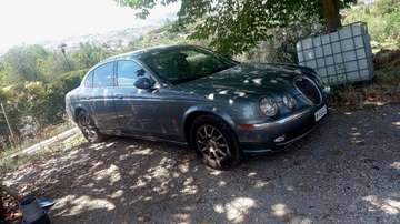 2.5 V6 Executive maual